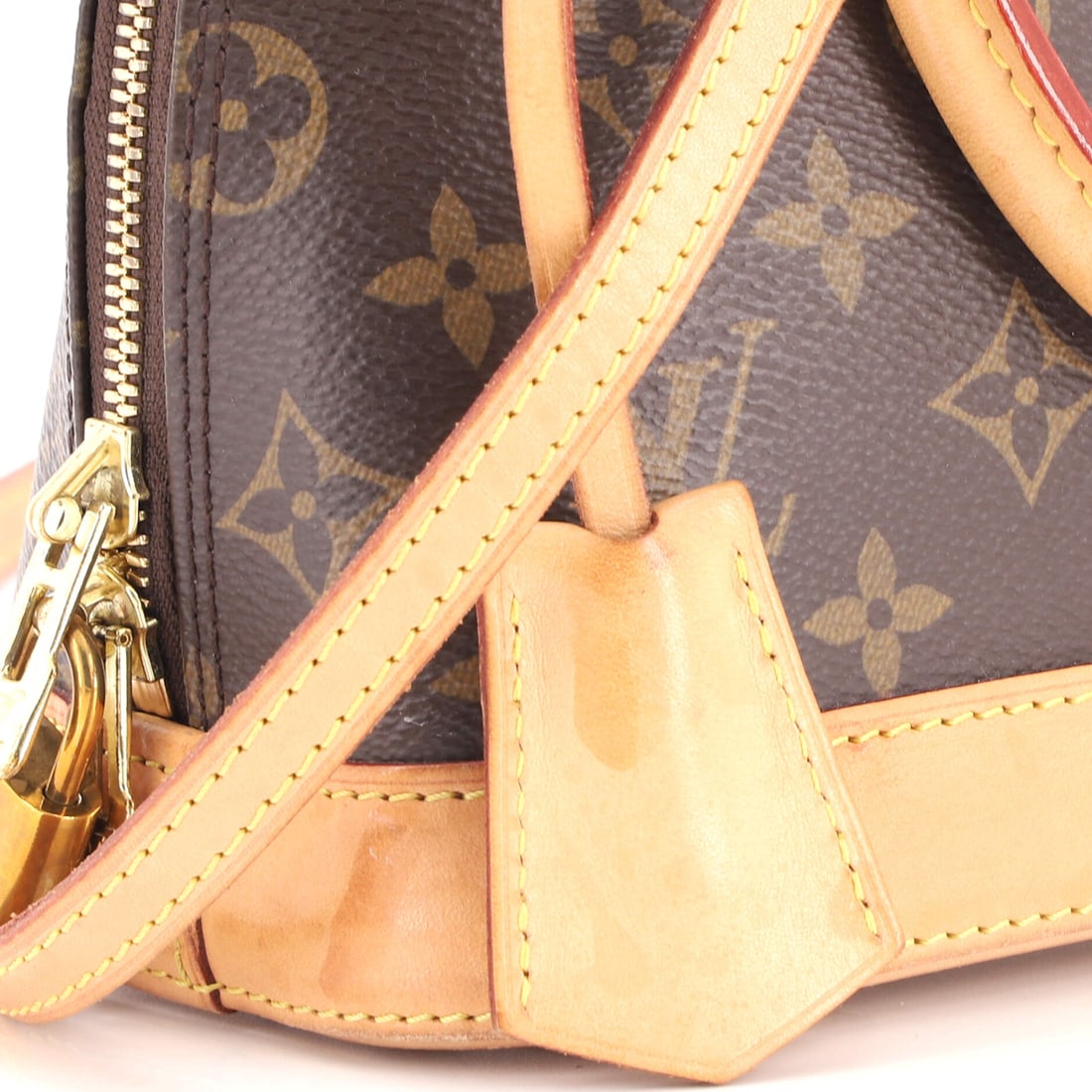 Louis Vuitton Alma Handbag Monogram Canvas - 6