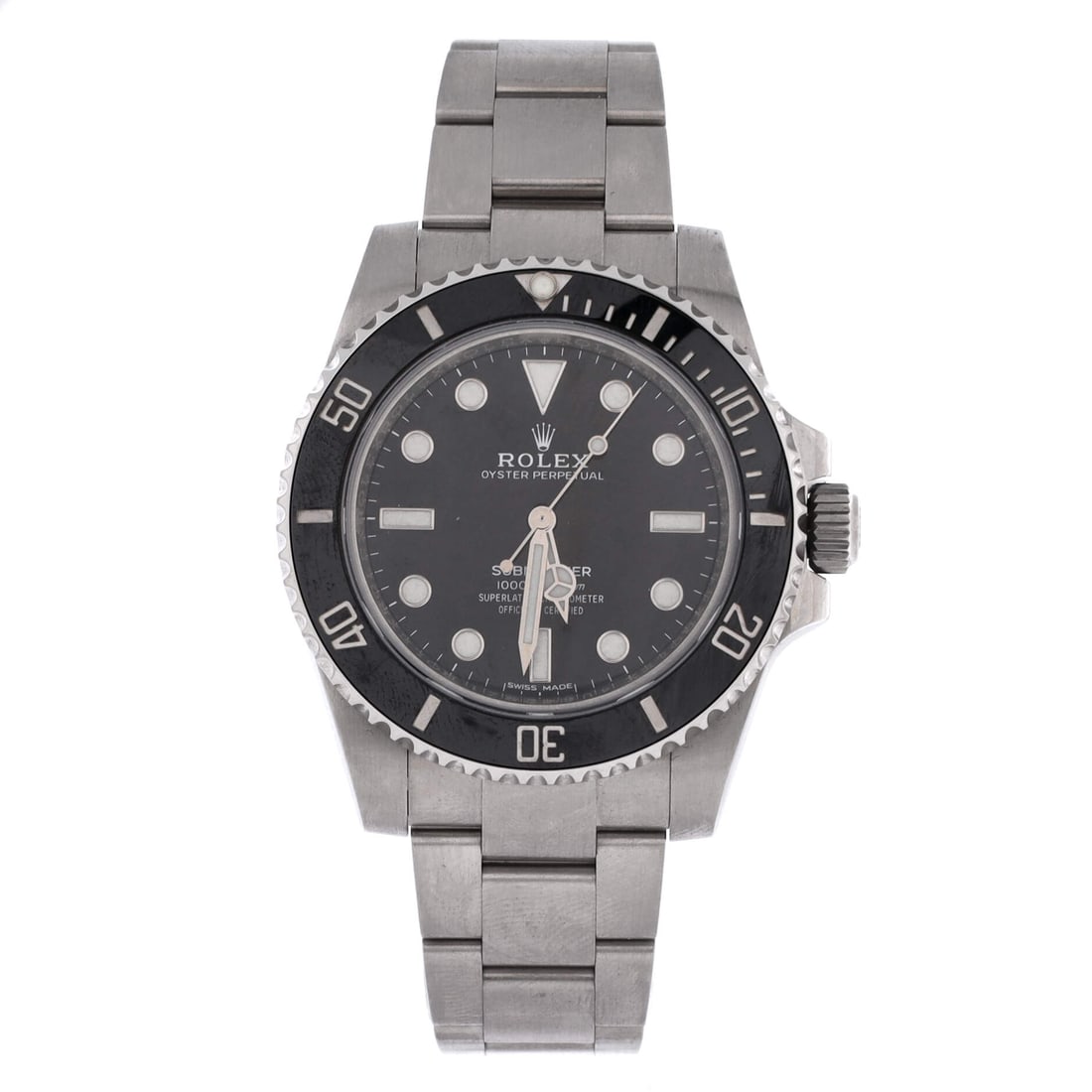 Rolex Oyster Perpetual Submariner Automatic Watch Stainless Steel and Cerachrom: A stainless steel Submariner with the black Cerachrom bezel, the reference that anchors the entire dive-watch category. Automatic movement, Oyster case and the unidirectional bezel that made the desig