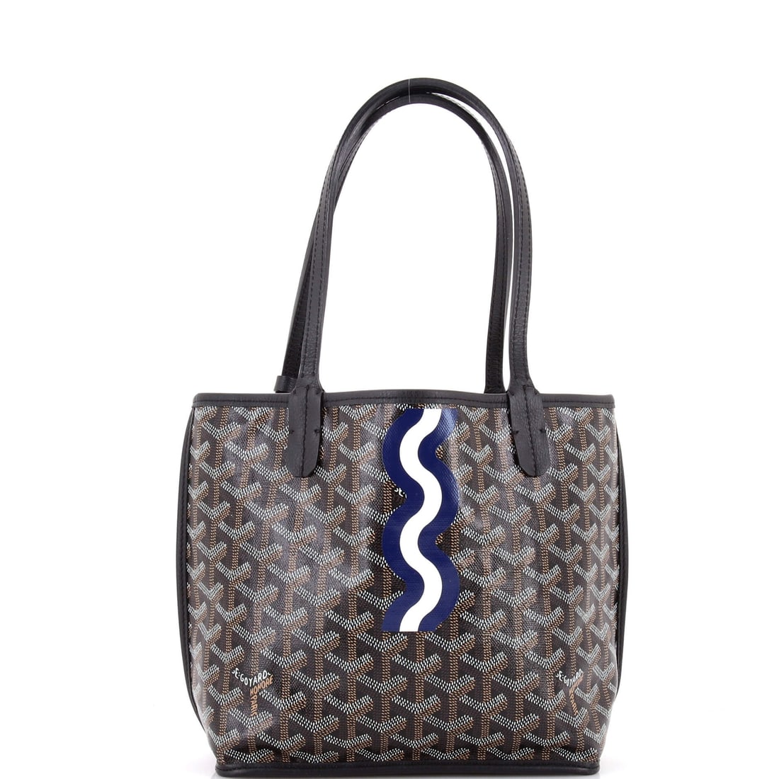Saint Laurent Le 5 a 7 Hobo Crocodile Embossed Leather Small: Crocodile embossing turns the 5 a 7 into something more formal than its smooth siblings, the pressed pattern catching light along the curve of the hobo body. Small measures 9.5 inches wide, 6 high and