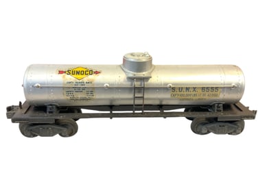 Vintage Lionel Sunoco 1-Dome Tank Car with Original Box. 6555 O-gauge