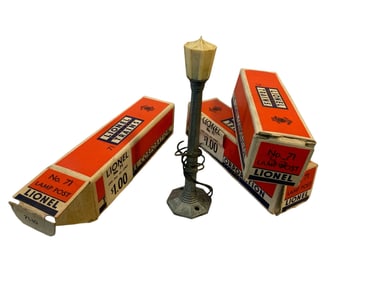 3 Vintage Lionel Lamp Post No. 71 O-gauge Metal