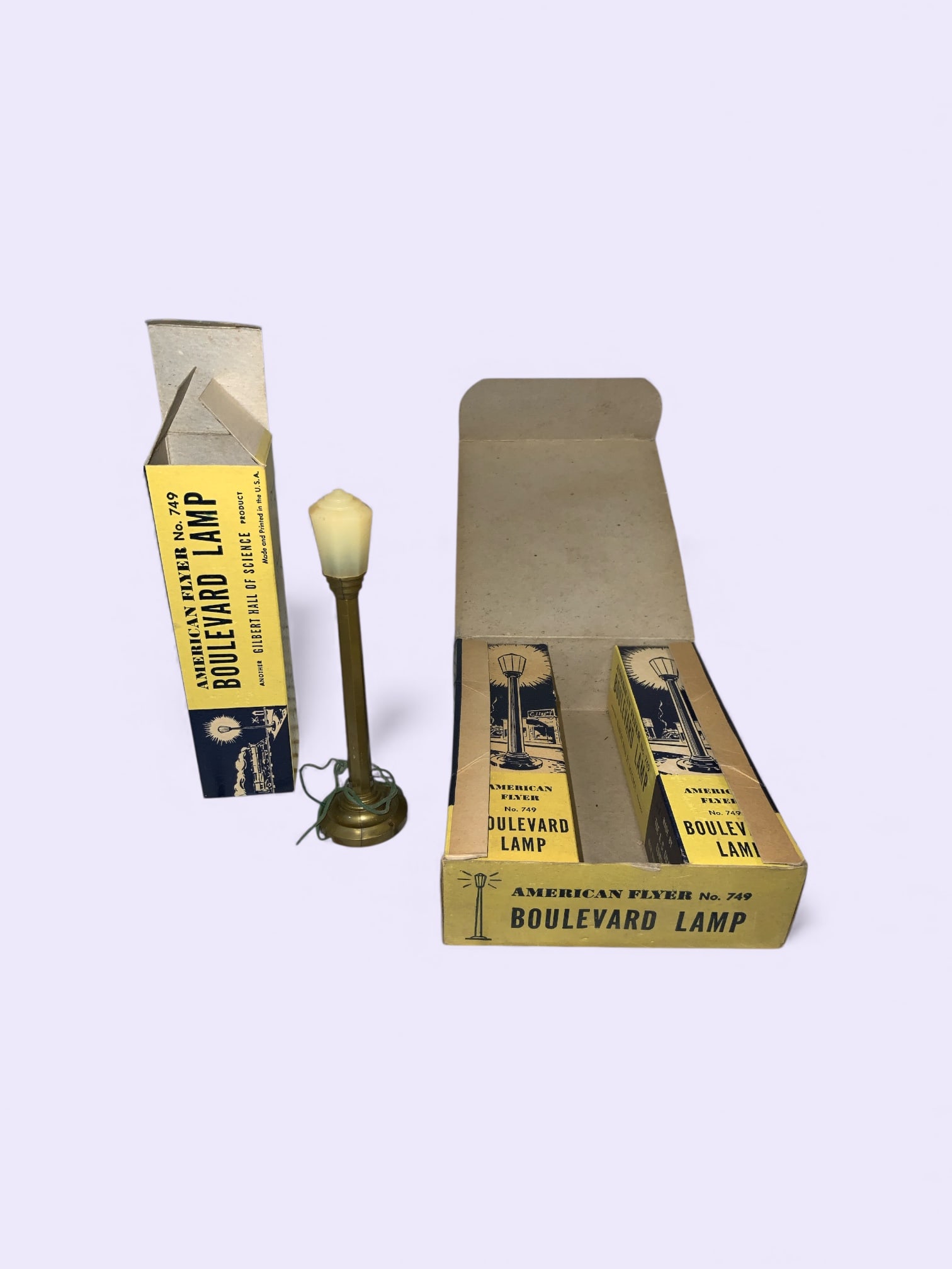 Vintage Boxed Set of 3 American Flyer No. 749 Boulevard Lamp A. C. Gilbert Company (1 of 3)