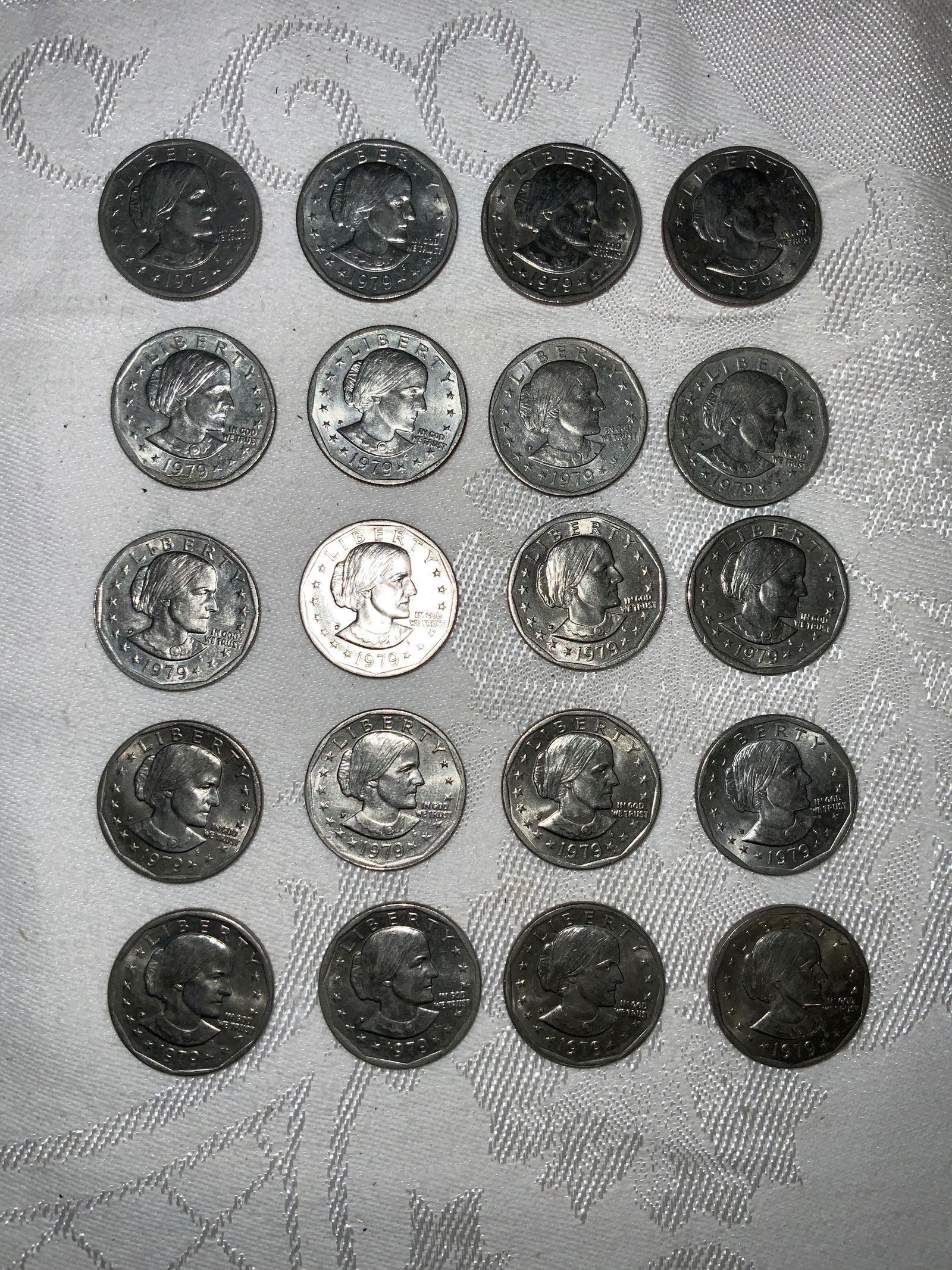 20 Susan B Anthony $1 Coins 1979 (1 of 4)