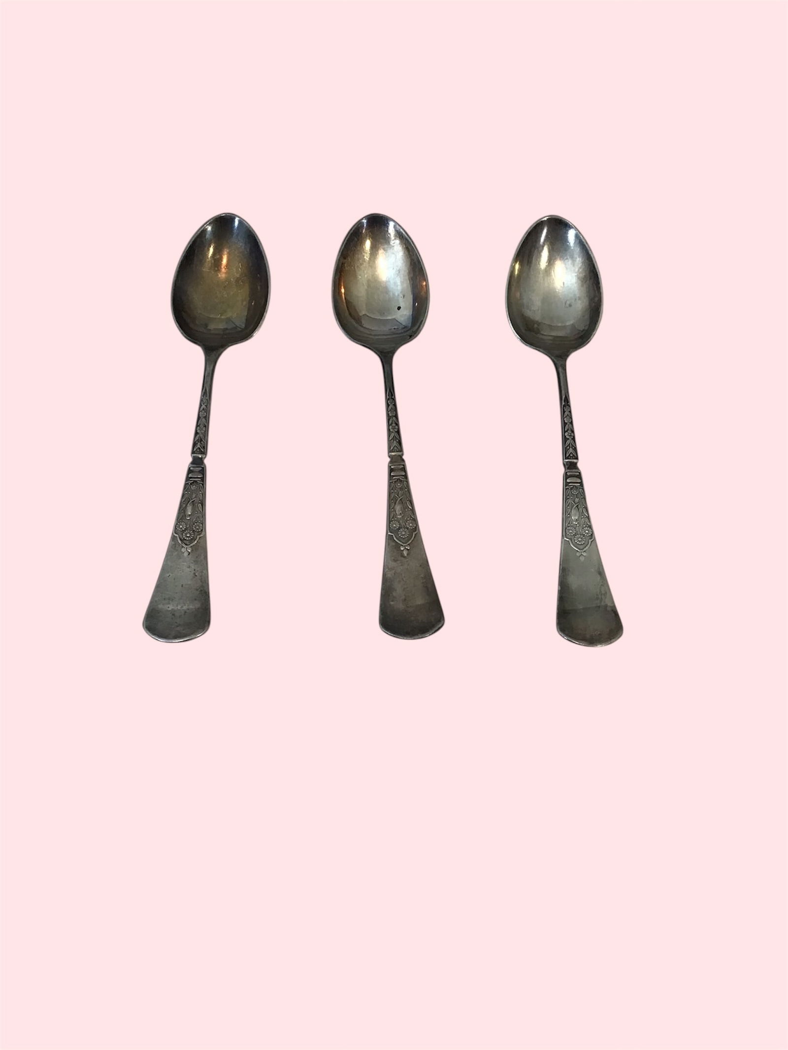 3 antique Reed and Barton vintage spoons collectio. (1 of 4)