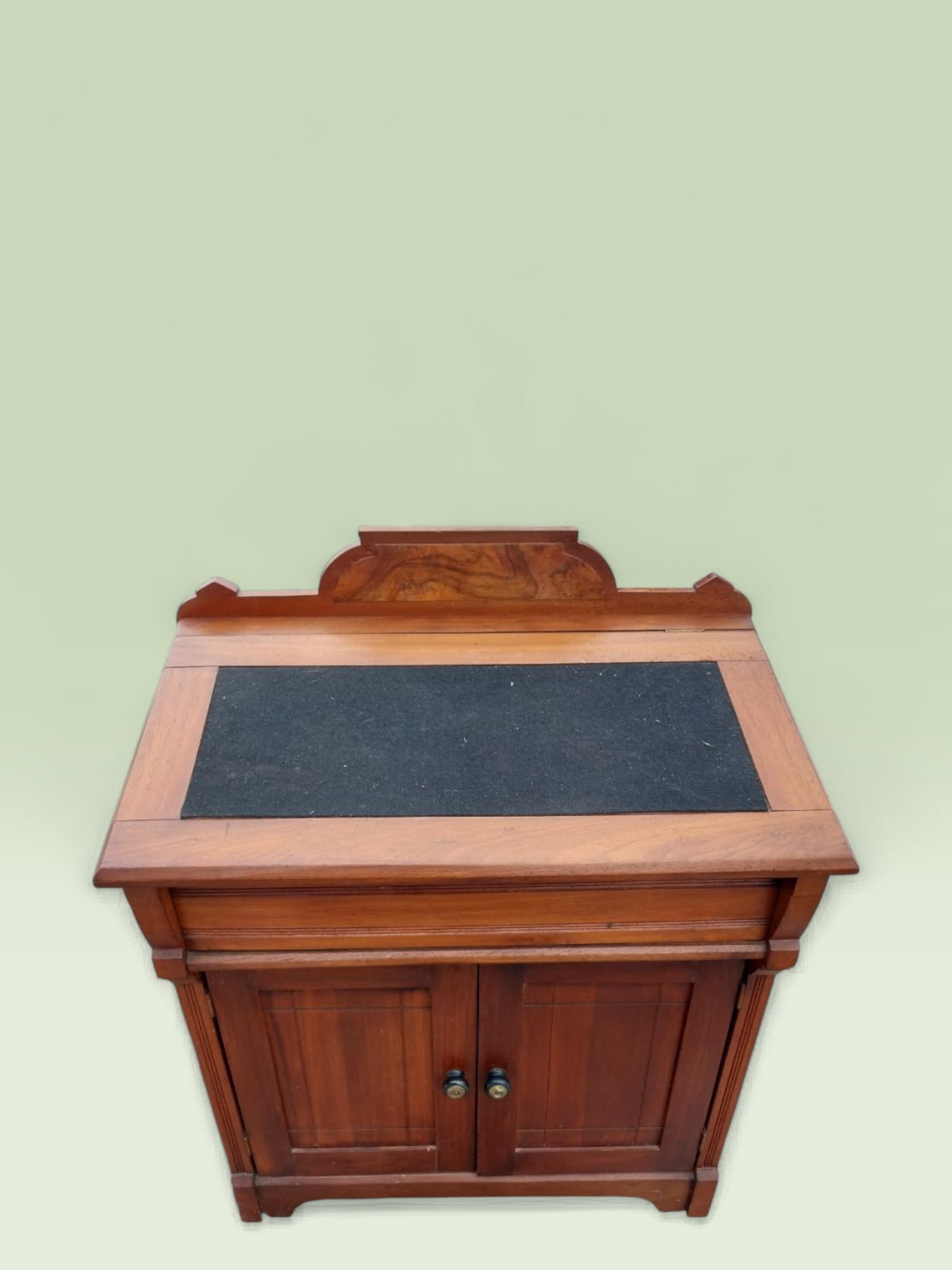 Antique davenport flip top desk: Antique davenport flip top desk measures 30 inches wide 19 inches deep and 36 inches tall in very good original condition