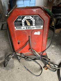 Lincoln Arc Welder 225 amp AC Model AC-225-S