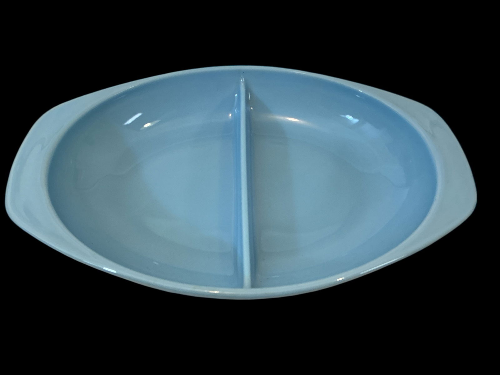 Vintage Pyrex Delphite Blue (or Blue-belle) Divided Oval Casserole Dish, Model #1063 (1 of 5)