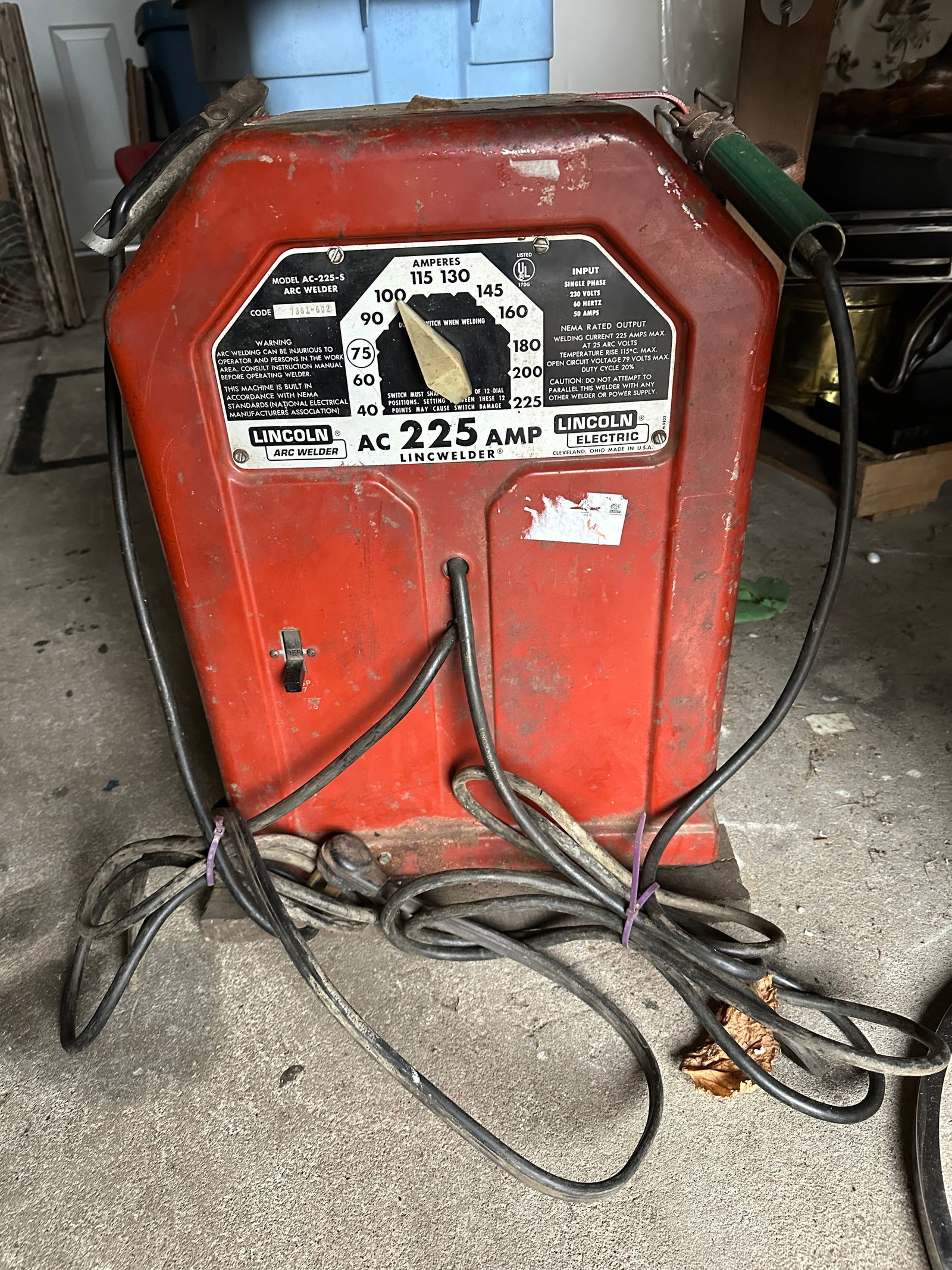 Lincoln 225amp Arc Welder AC-225-S (1 of 3)