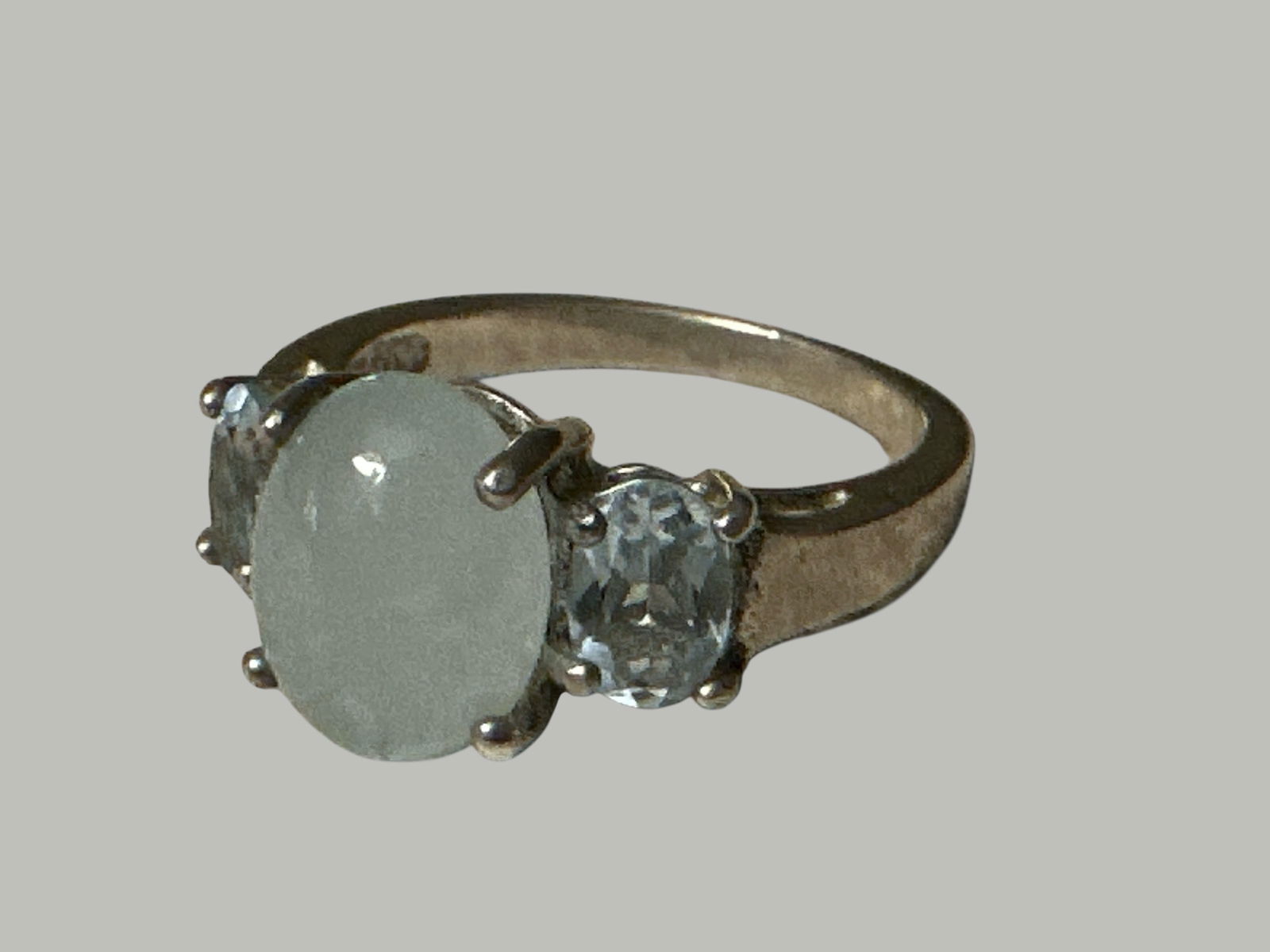Vintage Sterling Silver Ring With Milky Aquamarine Stone Flanked by Blue Topaz size 6 (1 of 4)