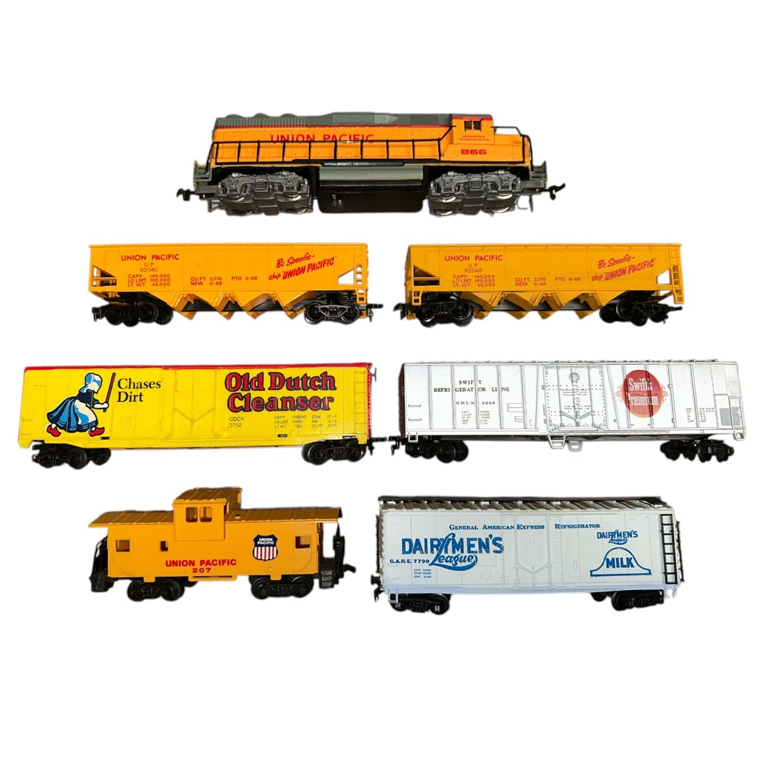 Engine and Six Car HO Gauge Model Railroad Train Bachman Tyco ROCO (1 of 5)