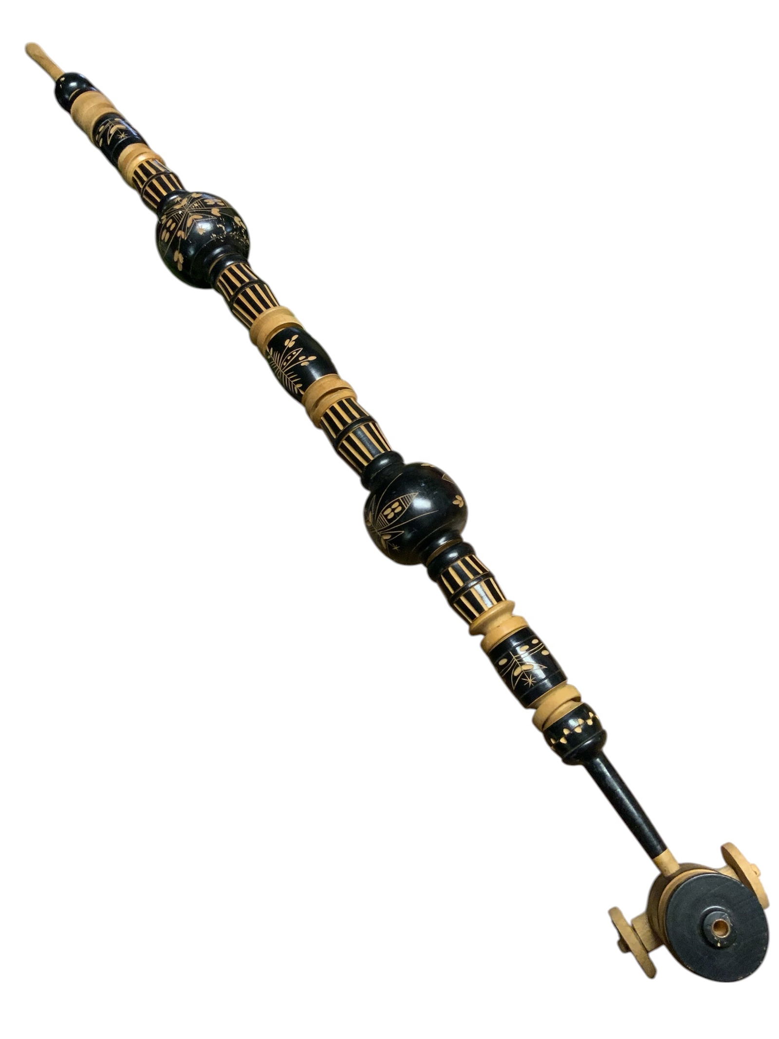 Very Large (Long) Asian Smoking Pipe 42": Very Large (Long) Asian Smoking Pipe 42" long...***PLEASE READ***Shipping for this lot is available ONLY THROUGH LIVESHIPPING. There are NO full-service shipping providers nearby. This also means that