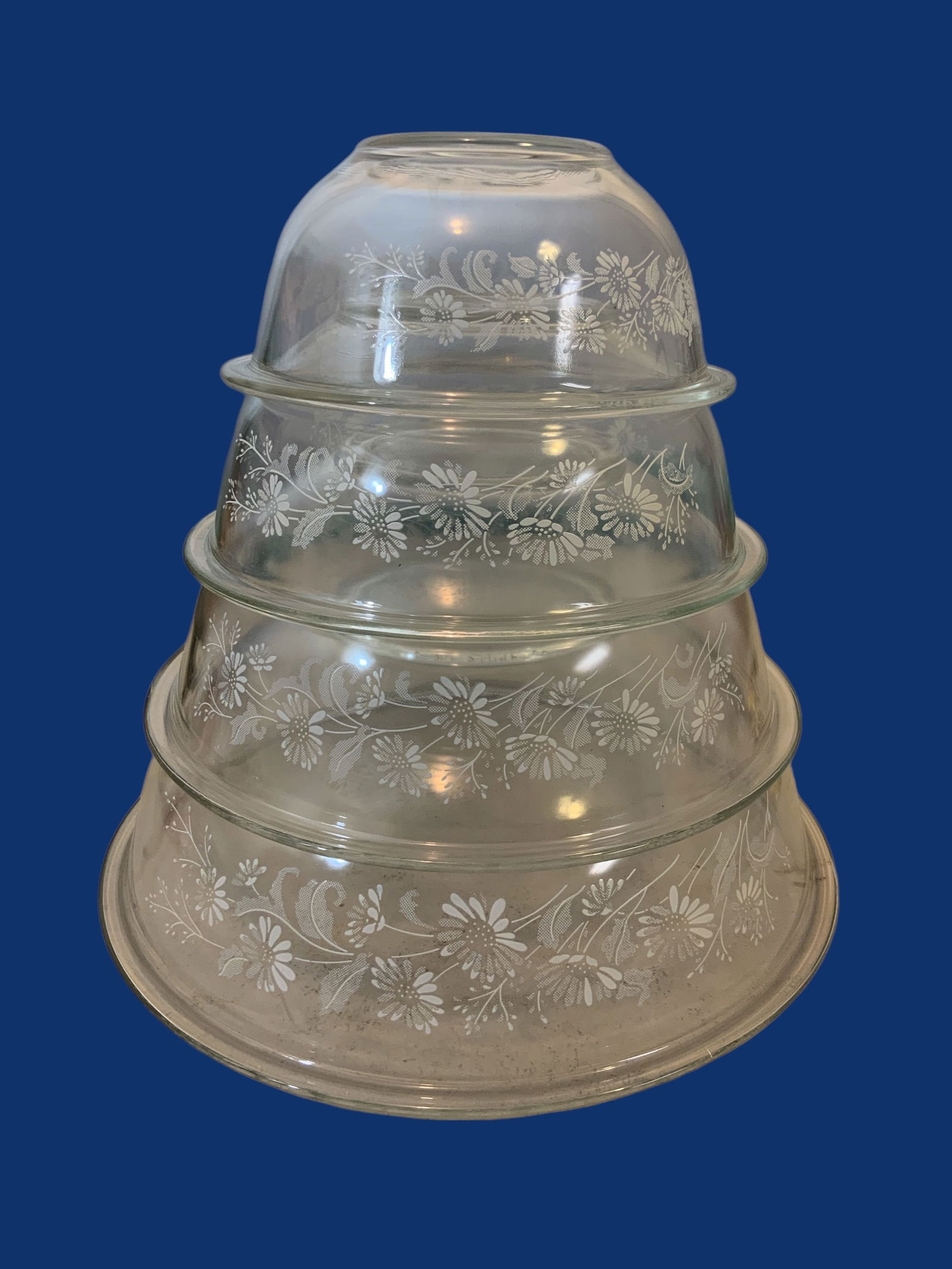 Vintage Pyrex Colonial Mist / White Lace Mixing Bowl 4pc set: Vintage Pyrex Colonial Mist / White Lace Mixing Bowl 4pc set. Clear glass with white pattern- a less commonly available combination. No chips, cracks, breaks, or repairs. No pattern loss. 11 3/4" diam