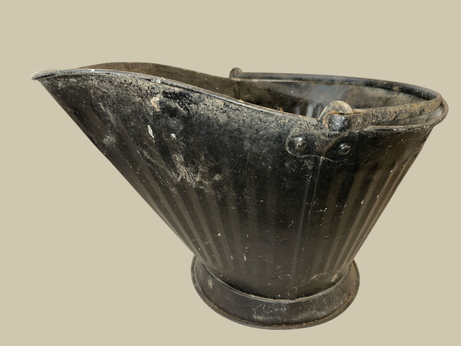 Vintage Galvanized Coal Scuttle Painted Black (1 of 6)