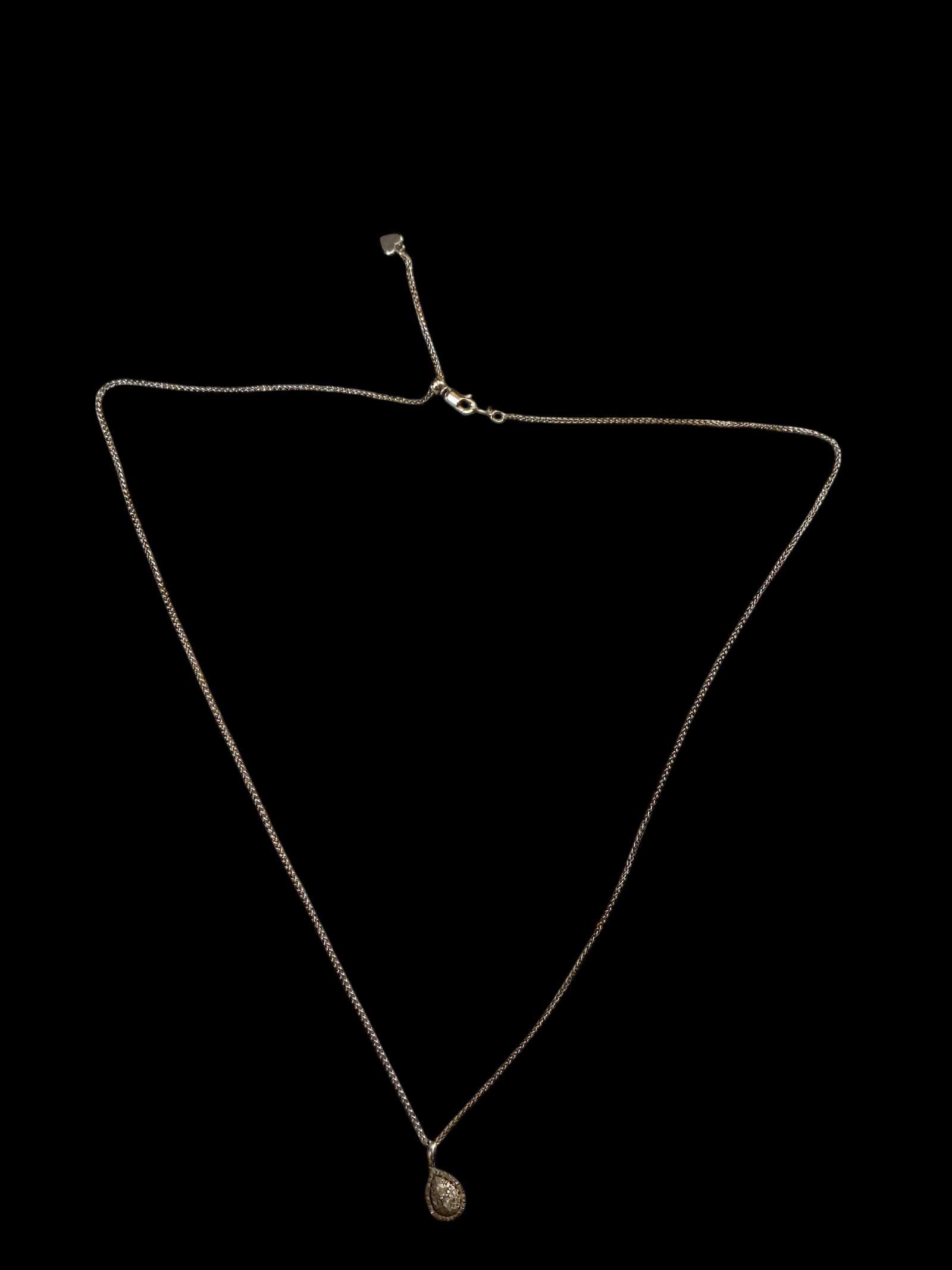 Vintage Sterling Silver Pear-shaped Pendant Necklace 22”: Vintage Sterling Silver Pear-shaped Pendant Necklace 22” ================================= PLEASE READ =============================Shipping for this lot is available ONLY THROUGH