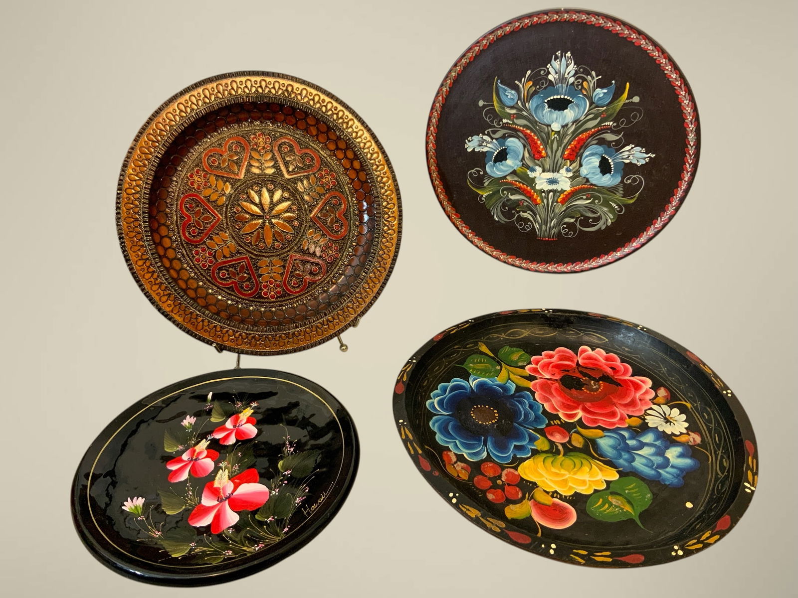 Vintage Decorative Wooden Plates / Bowls (1 of 6)
