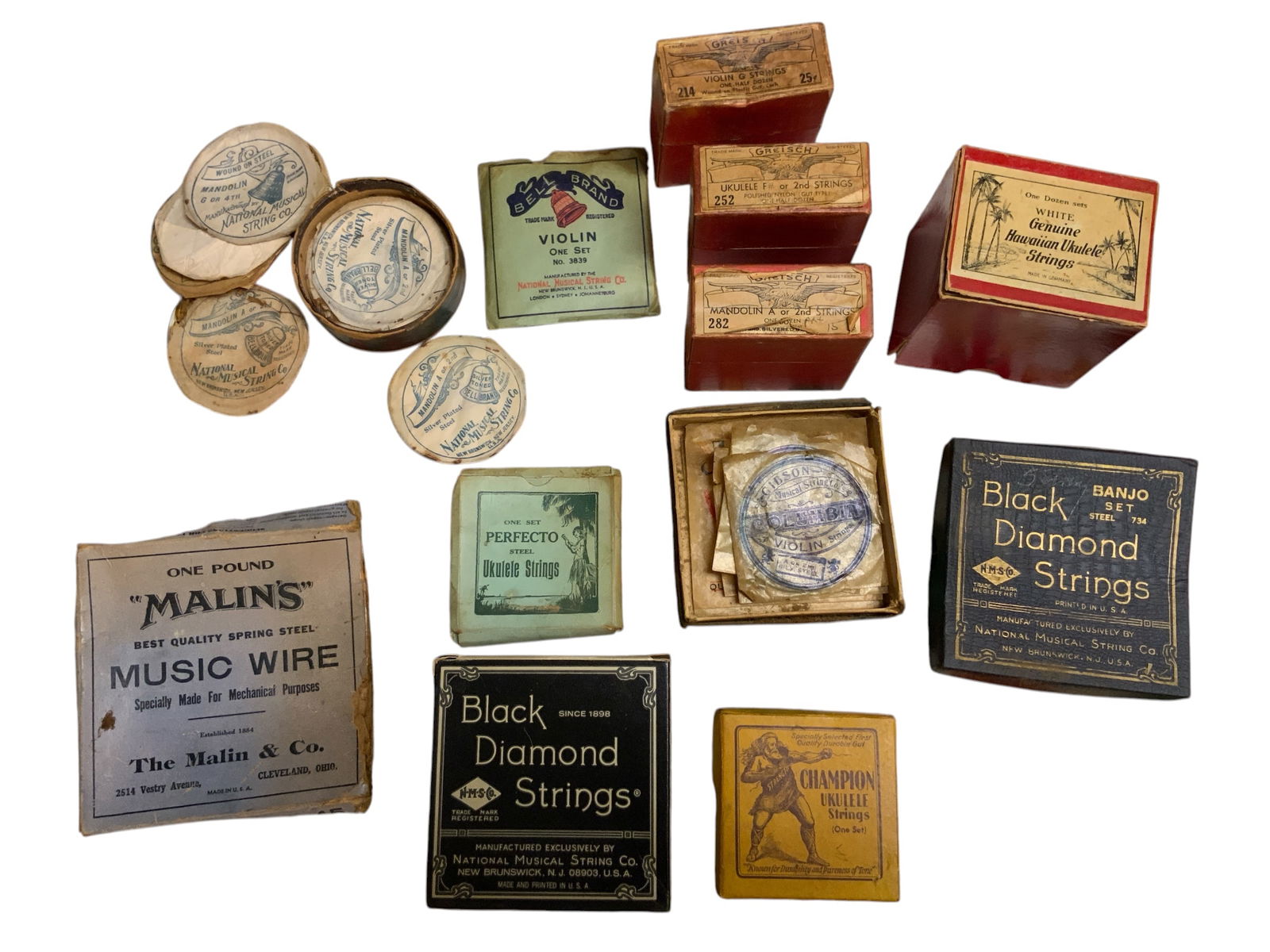 Vintage Instrument STRINGS Ukulele Violin Mandolin Banjo Malin's Bell Black Diamond etc (1 of 4)