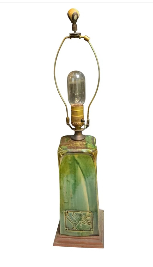 Eaferrari blind dig design pottery table lamp (1 of 3)