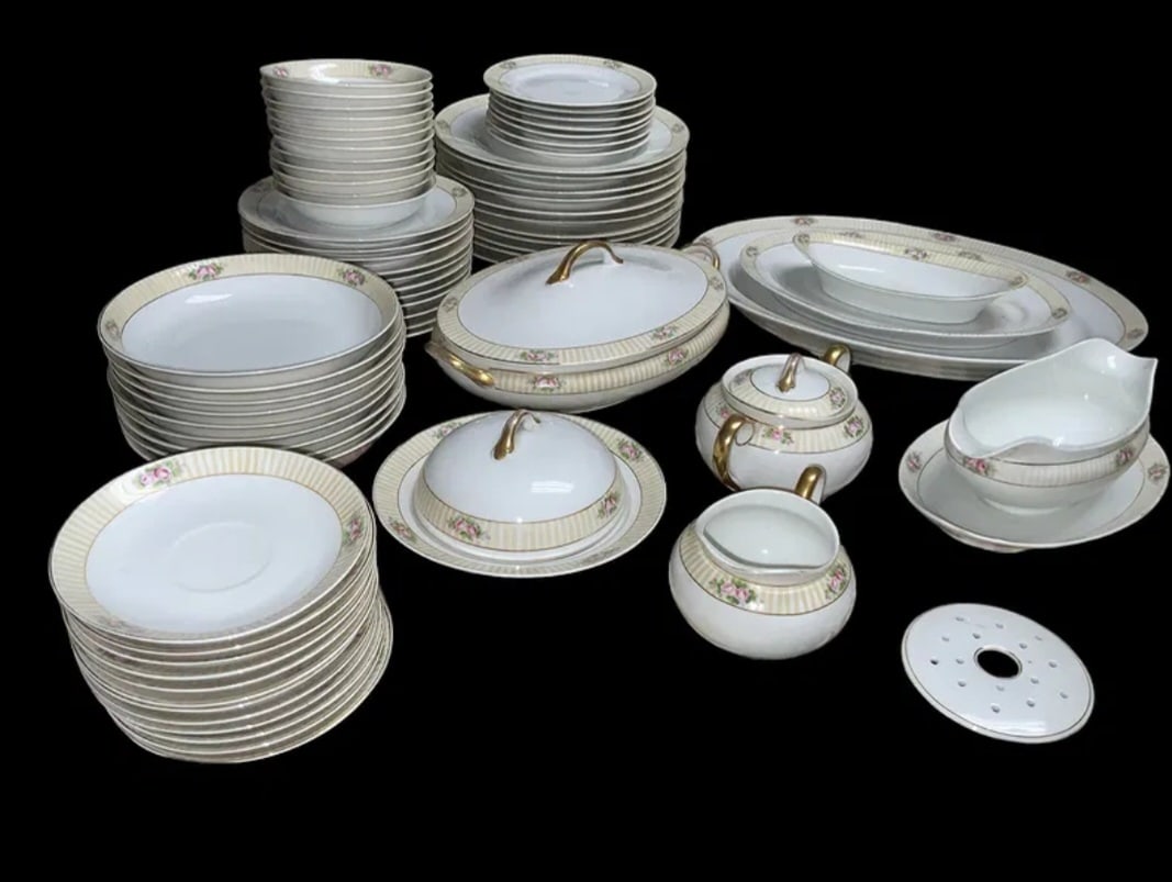 Vintage 71 piece China set (1 of 4)