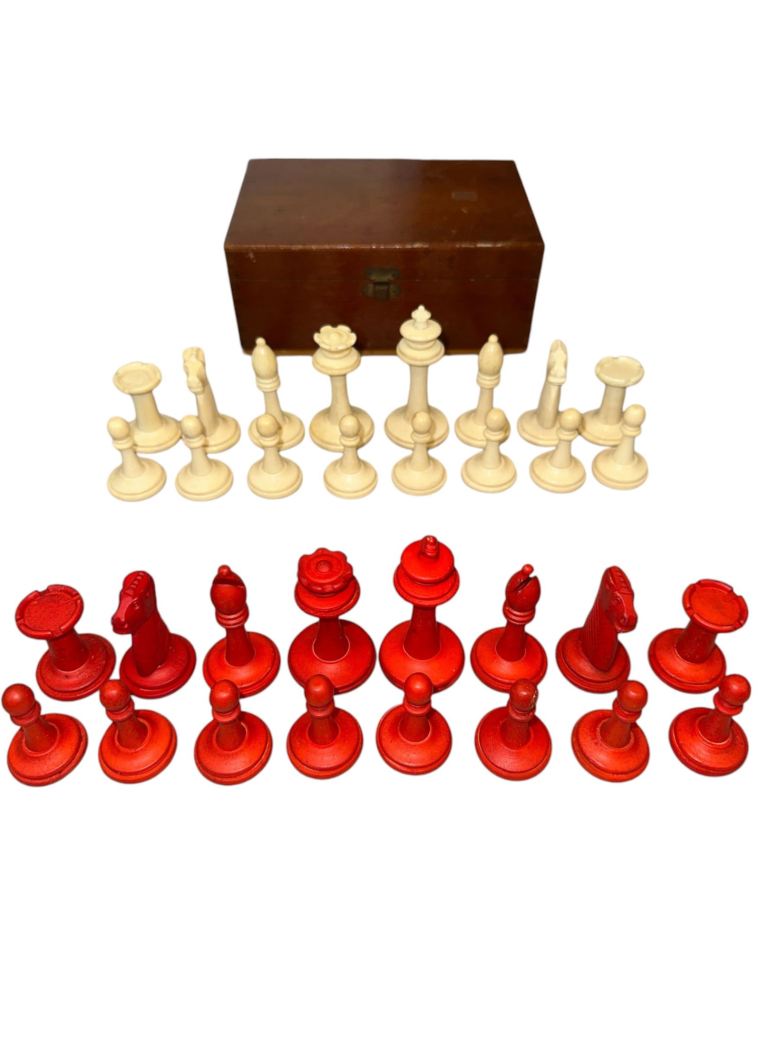 Wooden Chess Pieces In Dovetailed Wooden Box Complete (1 of 6)