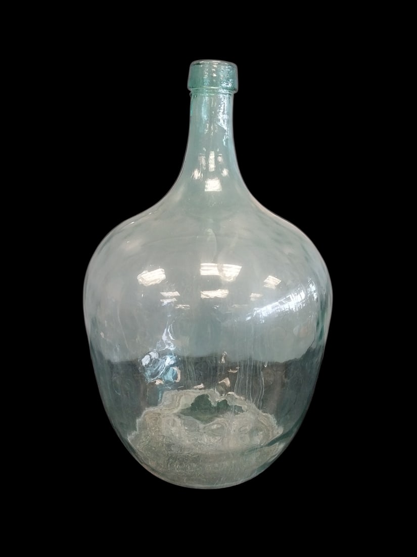 Early Wavy Large Green Glass Bottle (1 of 2)