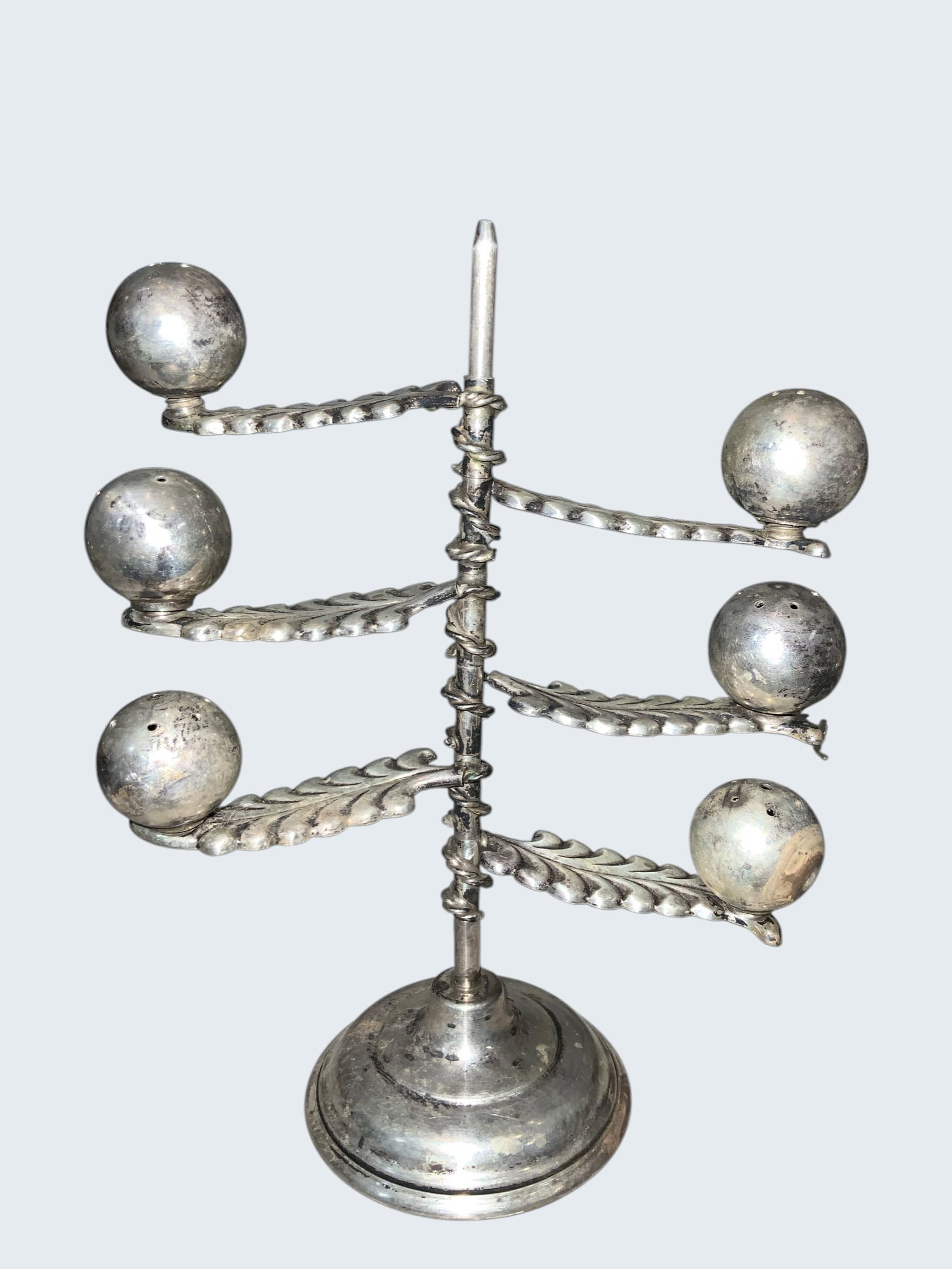 Sterling Silver Individual Salt & Pepper Tree 129grams ESCO: Sterling Silver Individual Salt & Pepper Tree 129grams ESCO. Each arm lifts off the central post for guests to have their own personal shaker. 6 1/2" tall. =========================PLEASE READ========