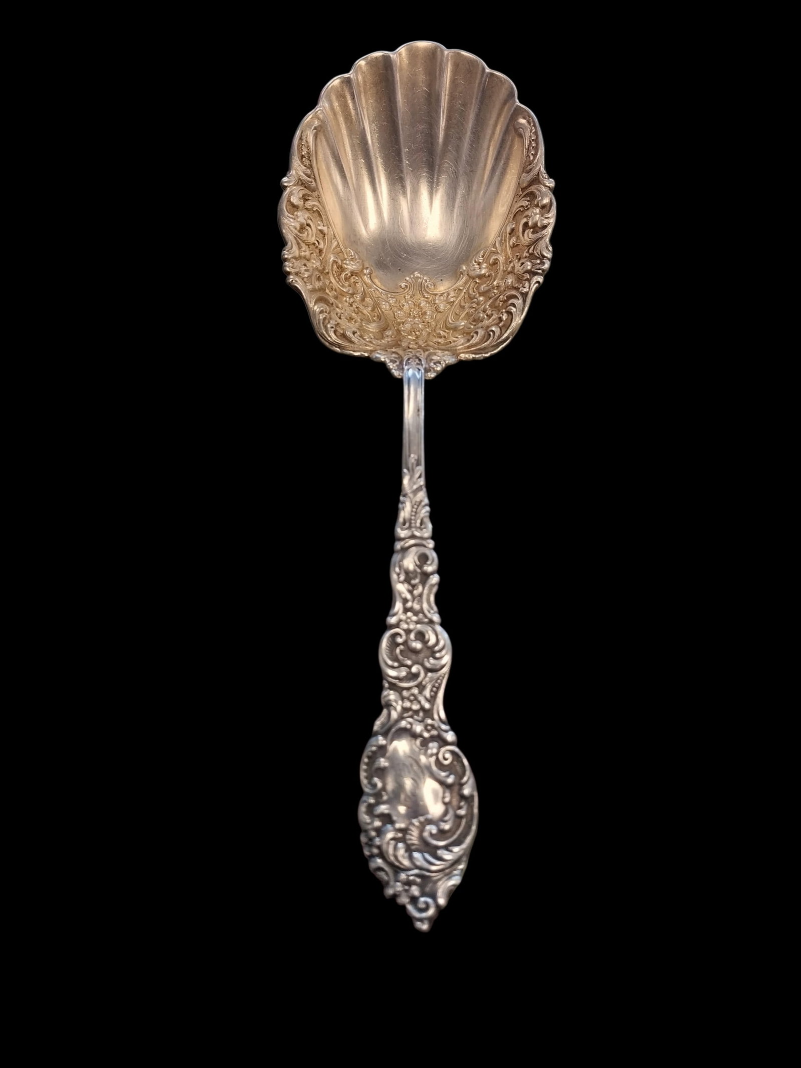 Passaic by Unger Sterling Silver Spoon: Passaic by Unger Sterling Silver Spoon. Good condition. Total of 118 grams, ================================= PLEASE READ =============================Shipping for this lot is available ONLY THROUGH L