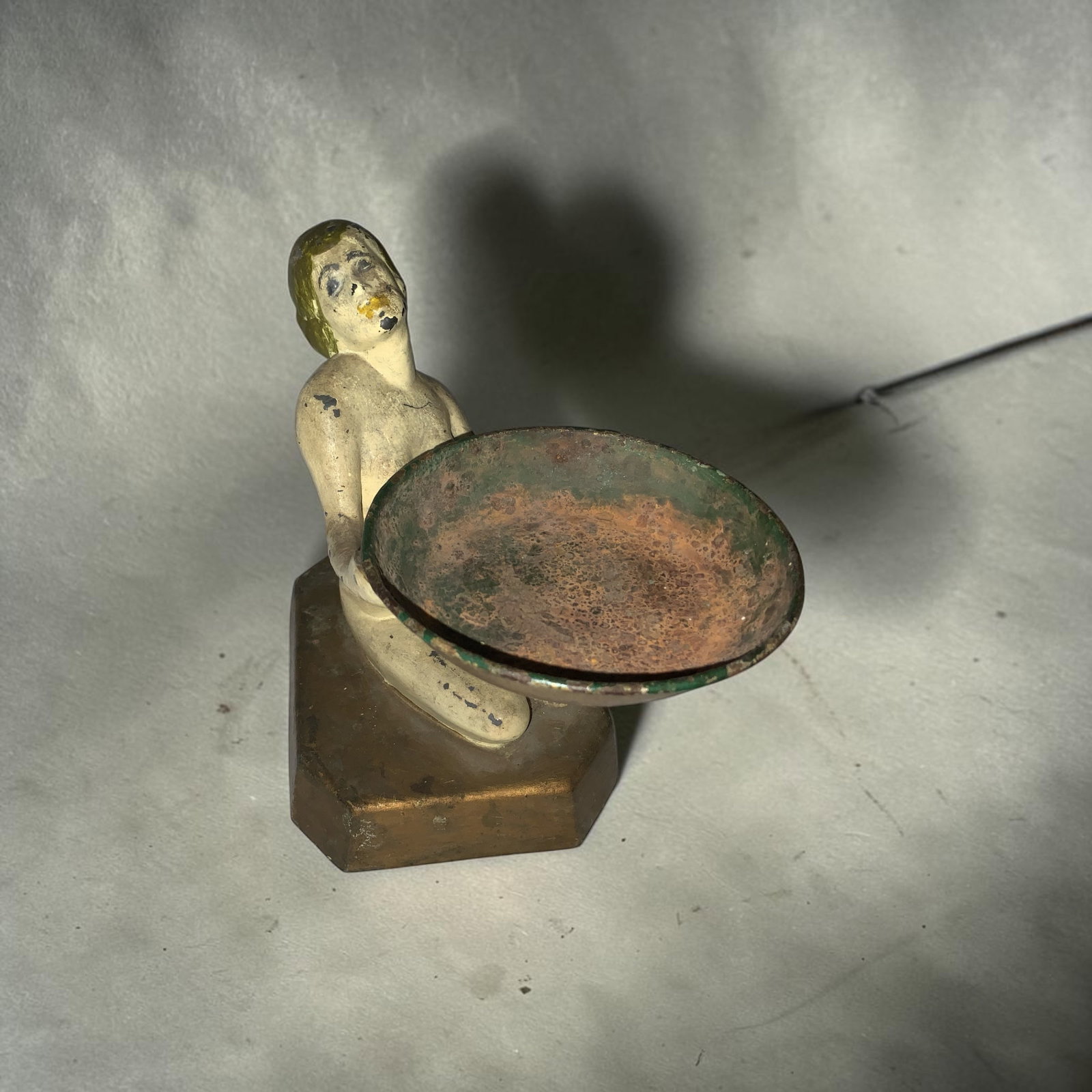 Art Deco Figural Nude Trinket Dish: Art Deco Figural Nude Trinket Dish. Tray is magnetic, figure and base are not and probably composed of spelter metal. Approx 4 1/2" x 6" x 6 1/2". .>>>>>>>>>>>>>>READ—-READ—-READ—-Shipping for t