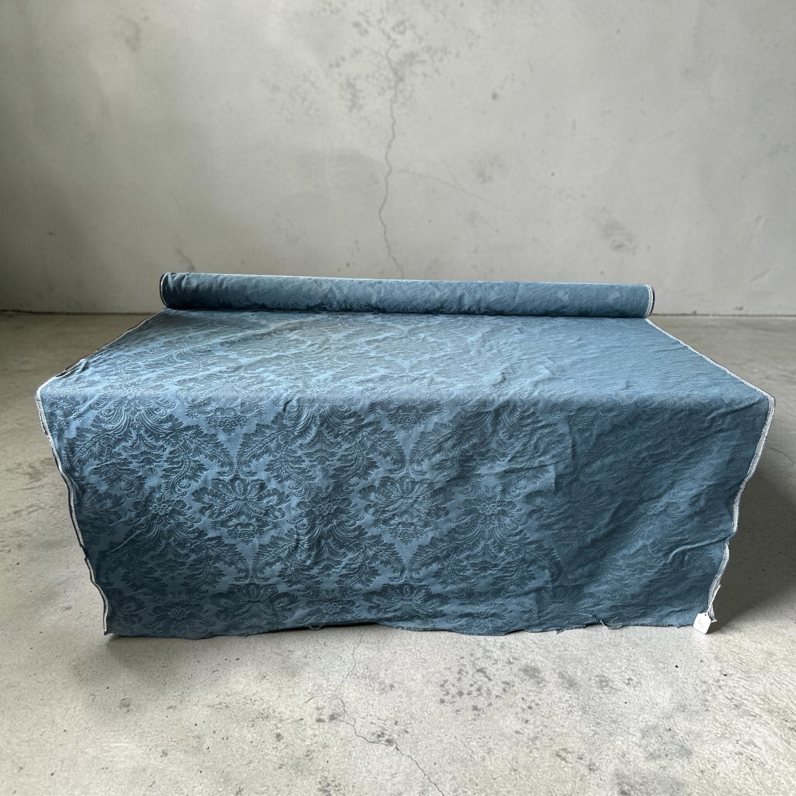 Textured Upholstery Fabric Roll 55/56" wide 4"diameter roll: Textured Upholstery Fabric Roll 55/56" wide 4"diameter roll. No odors. 4"dia x 56"wide..>>>>>>>>>>>>>>READ—-READ—-READ—-Shipping for this lot is available ONLY THROUGH LIVEAUCTIONEERS/LIVESHIPPI