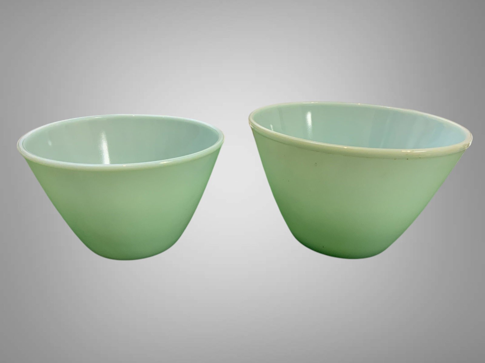 Vtg Turquoise Mixing Bowls 7 1/2" & 8 1/2" Fire-King Oven Ware (1 of 4)