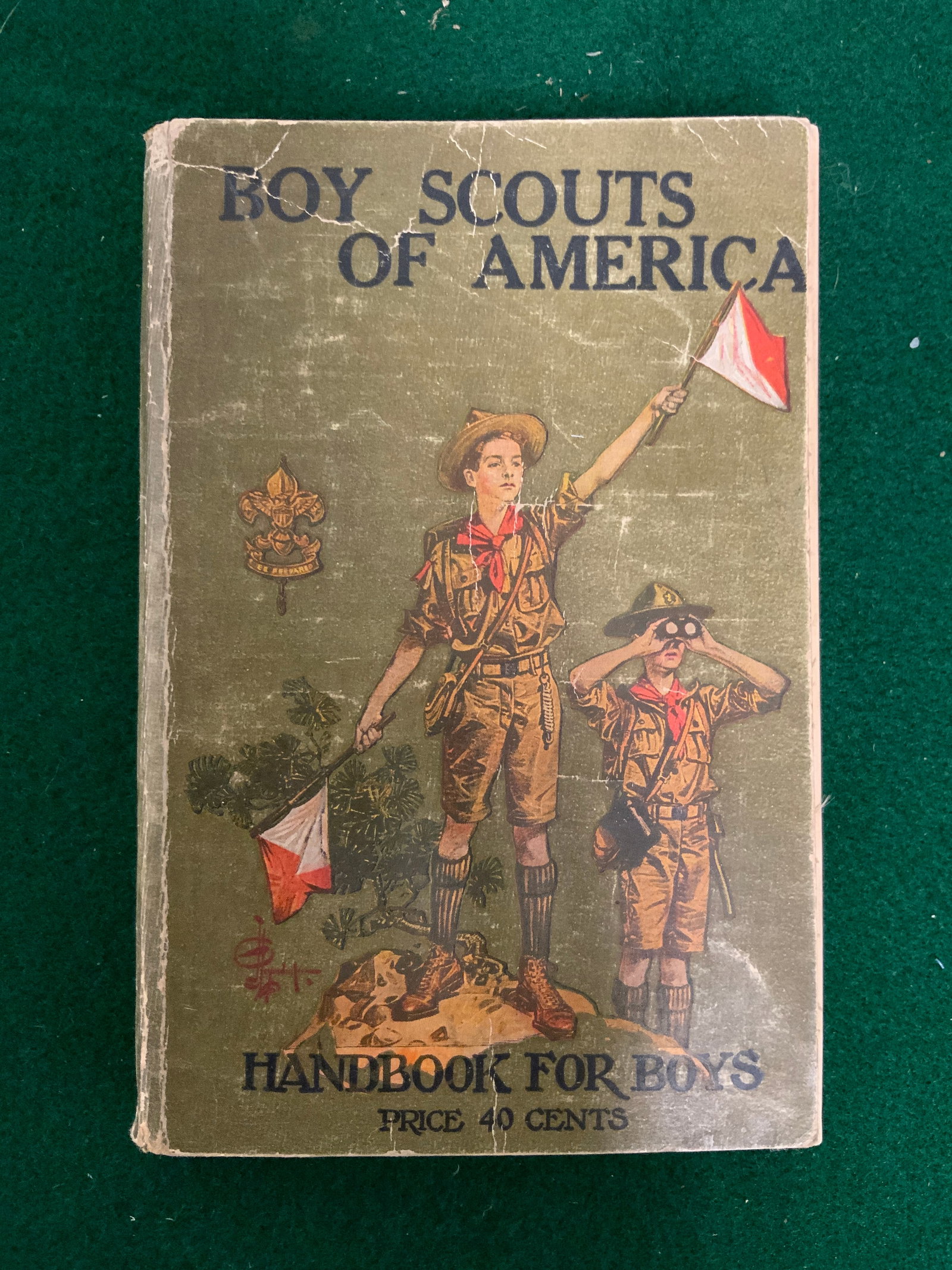 Vintage 1920s Boy Scouts of America Handbook For Boys 37th Printing: Vintage 1920s Boy Scouts of America Handbook For Boys 37th Printing. Wear is commensurate with age. Appears complete with no loose pages. 1" x 4 3/4" x 7". .>>>>>>>>>>>>>>READ—-READ—-READ—-Shipp