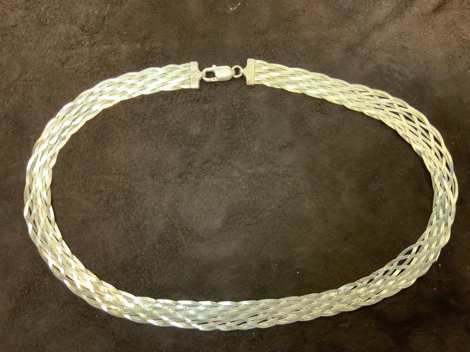 925 Silver Multi-strand Braided Herringbone Necklace Italy 20”: 925 Silver Multi-strand Braided Herringbone Necklace Italy 20”. .>>>>>>>>>>>>>>READ—-READ—-READ—-Shipping for this lot is available ONLY THROUGH LIVEAUCTIONEERS/LIVESHIPPING. We advise all