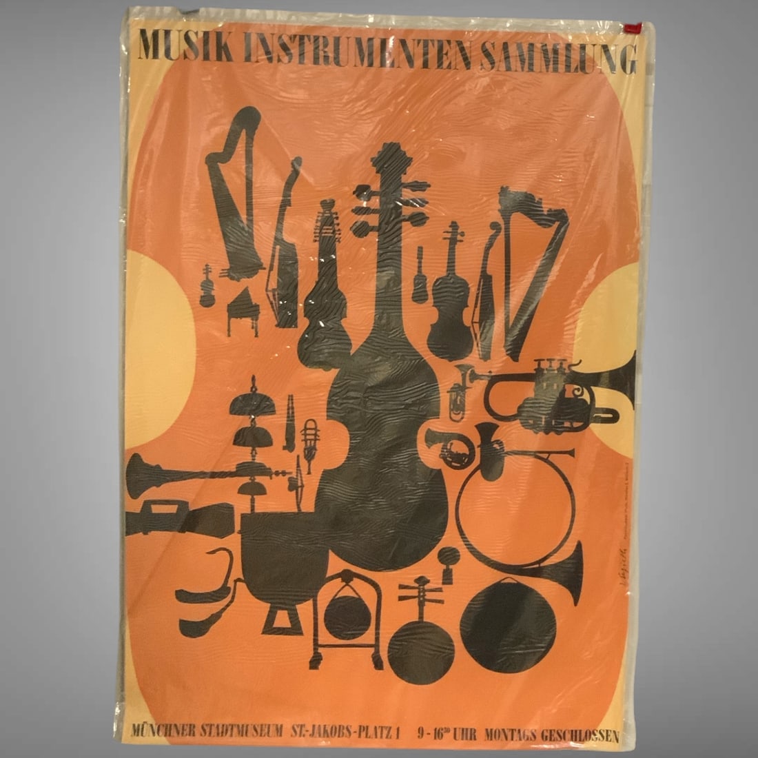 Poster: Musik Instrumenten Sammlung Münchner Stadtmuseum: Poster: Musik Instrumenten Sammlung Münchner Stadtmuseum. 23" x 33" [Rolled for shipping 4" x 4" x 23"]. .>>>>>>>>>>>>>>READ—-READ—-READ—-Shipping for this lot is available ONLY THROUGH