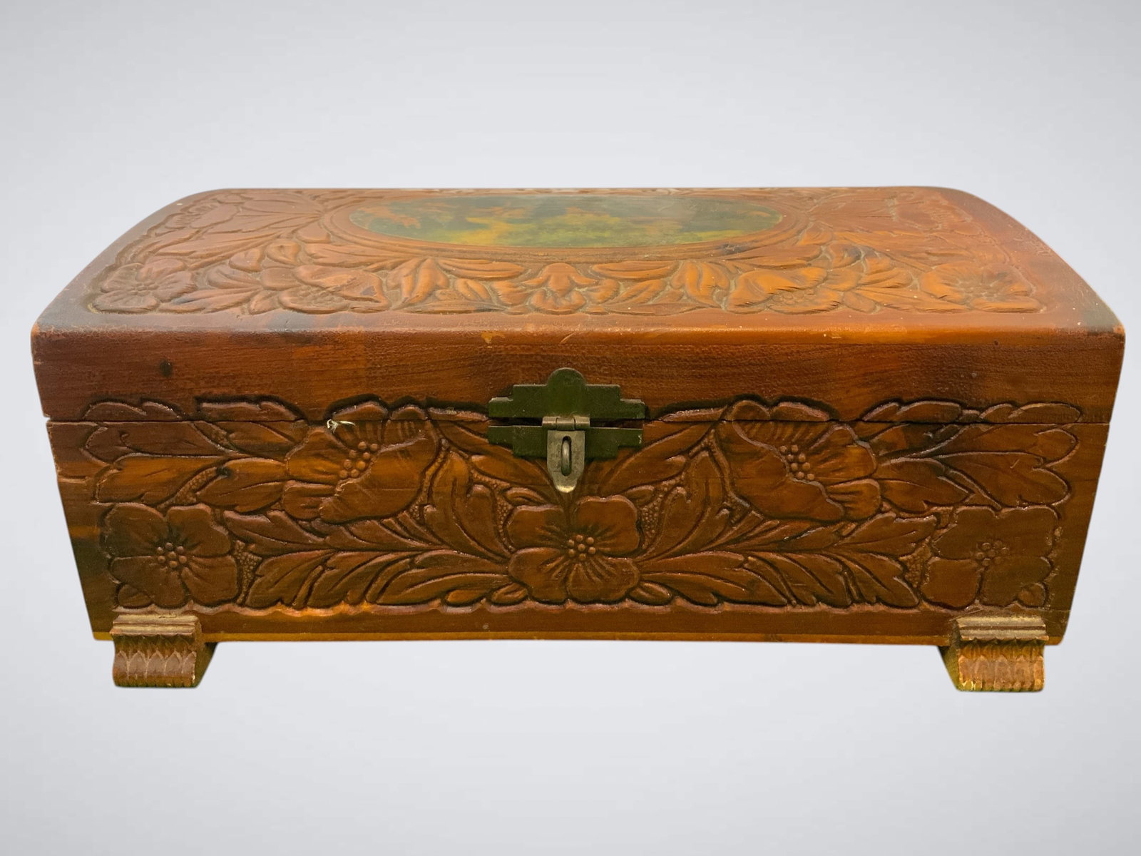 Early to Mid 20c Carved Wood Jewelry Box Domed Lid Decorative Feet: Early to Mid 20c Carved Wood Jewelry Box Domed Lid Decorative Feet. Carved floral motif. Decorative pastoral landscape scene on lid. Mirror inside. 4 1/2" x 7" x 11". .>>>>>>>>>>>>>>READ—-READ—-RE