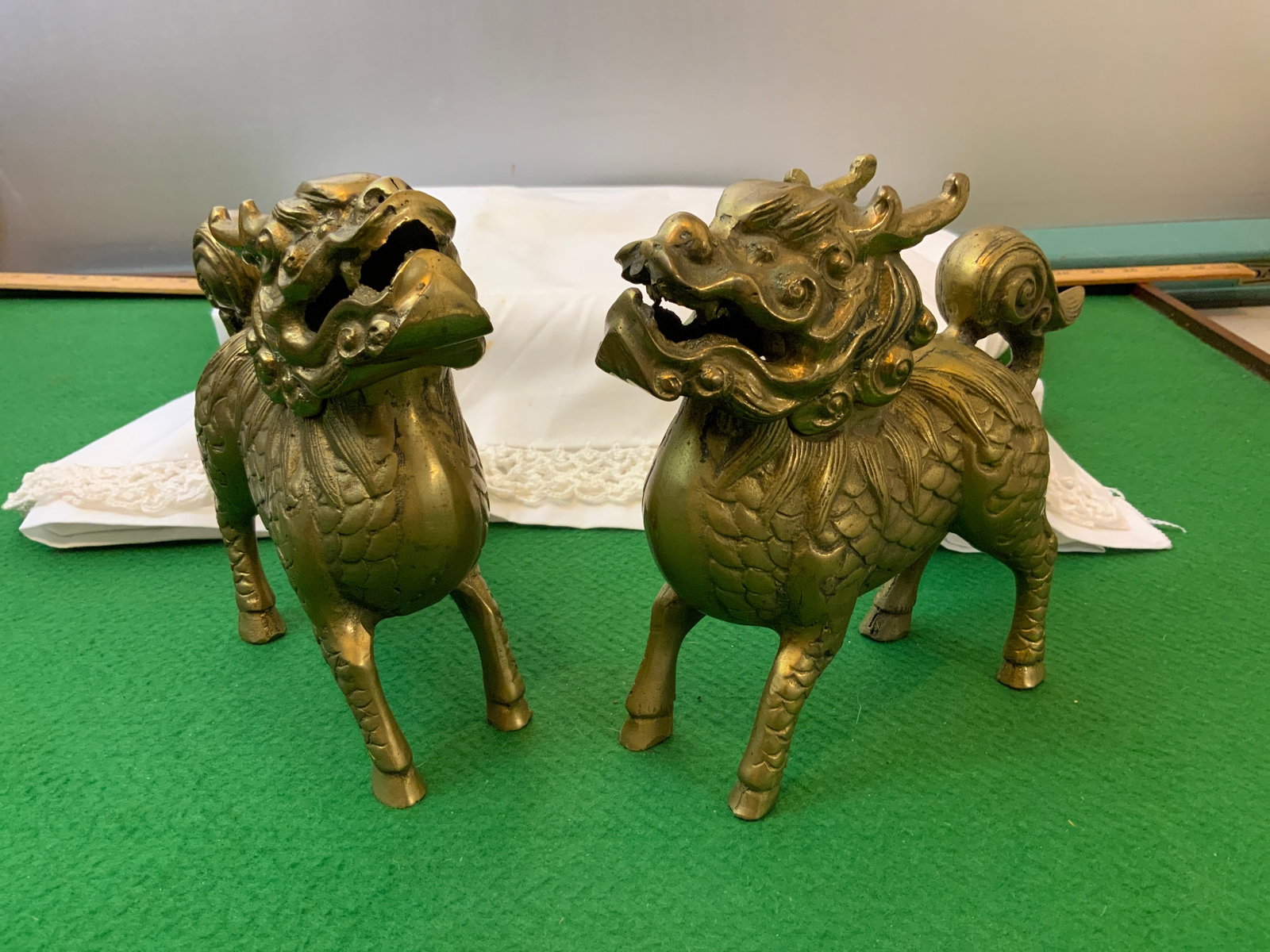 Pair of brass foo dogs (1 of 2)