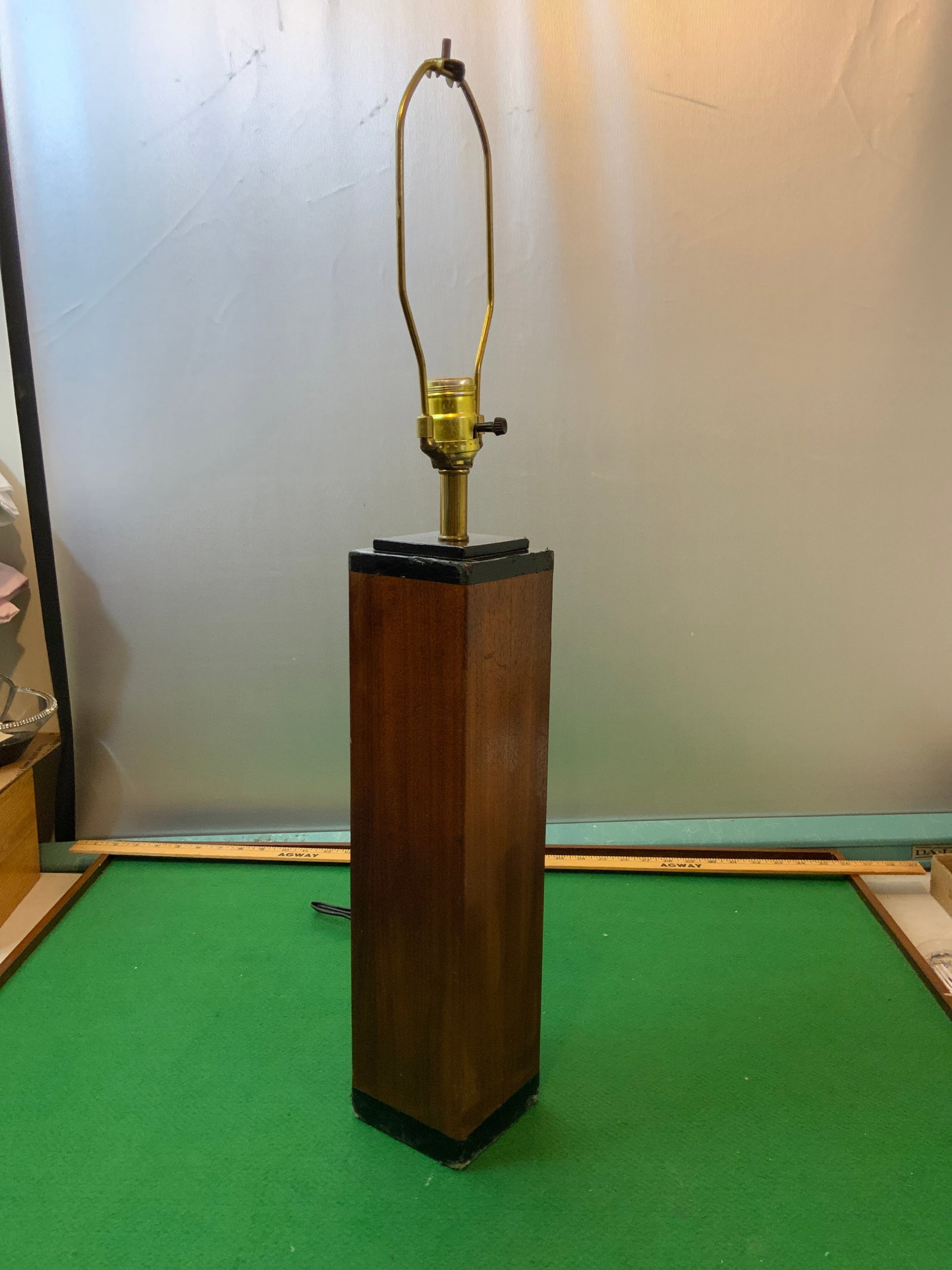 Mid-century Wood And Brass Table Lamp (1 of 5)