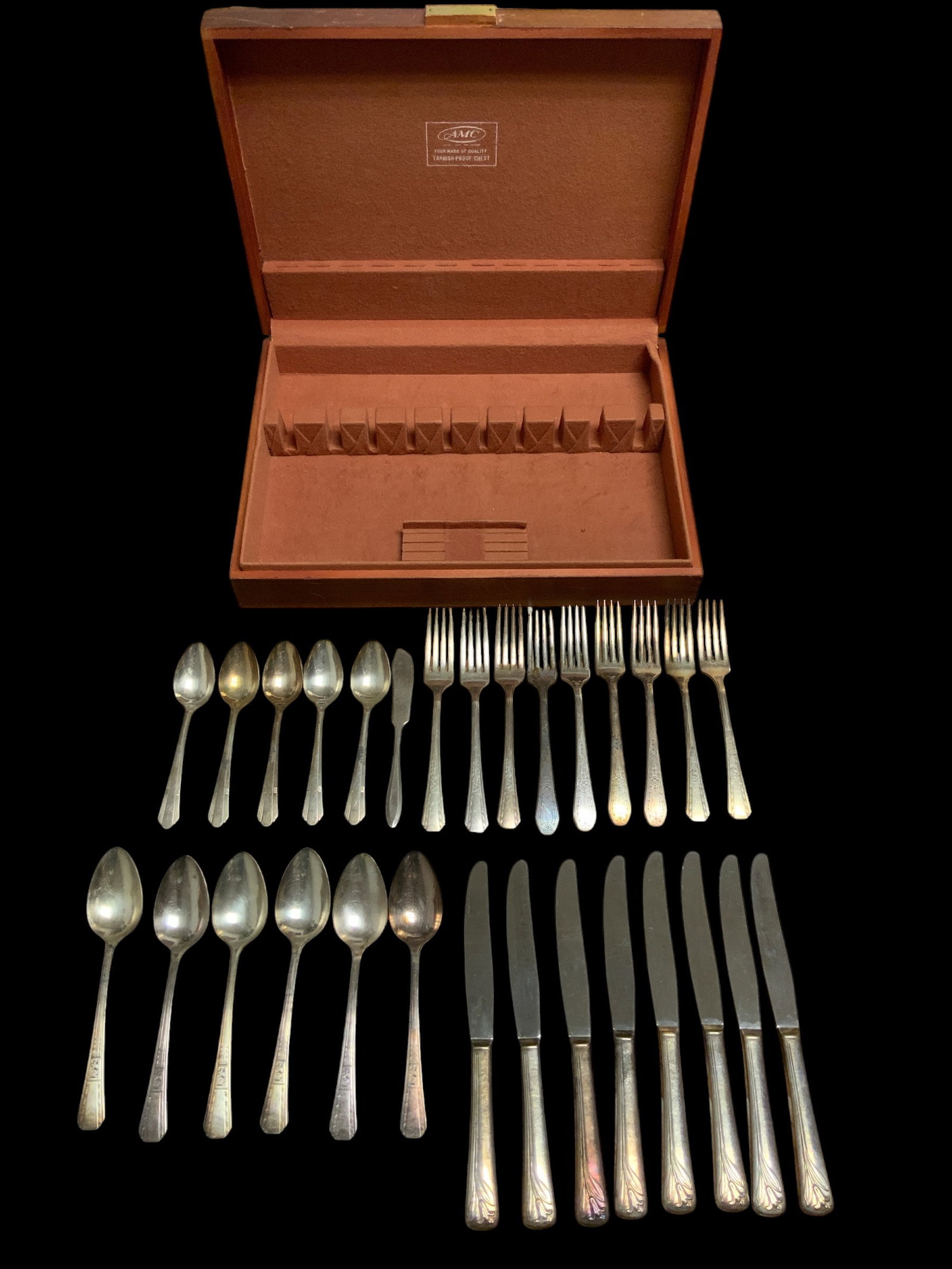 Vintage Silverplate Flatware 29pcs plus Wood Case Mixed Pattern (1 of 4)