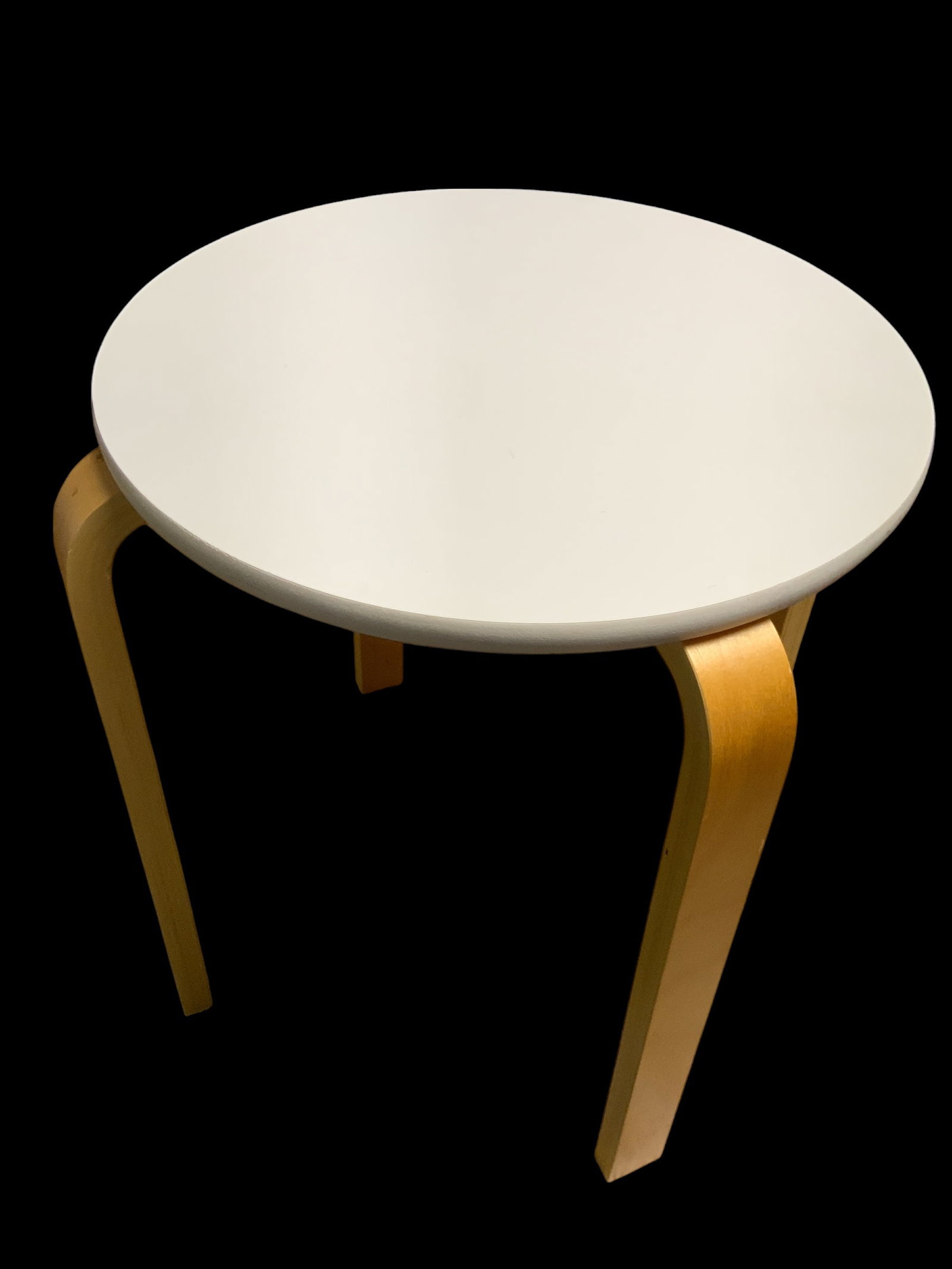 Modern Laminated Bentwood Leg Side Table Fujian Senda Foreign Trading: Modern Laminated Bentwood Leg Side Table Fujian Senda Foreign Trading. 15"diameter top. 18"tall Shipping diameter is 18". .>>>>>>>>>>>>>>READ—-READ—-READ—-Shipping for this lot is available ONLY