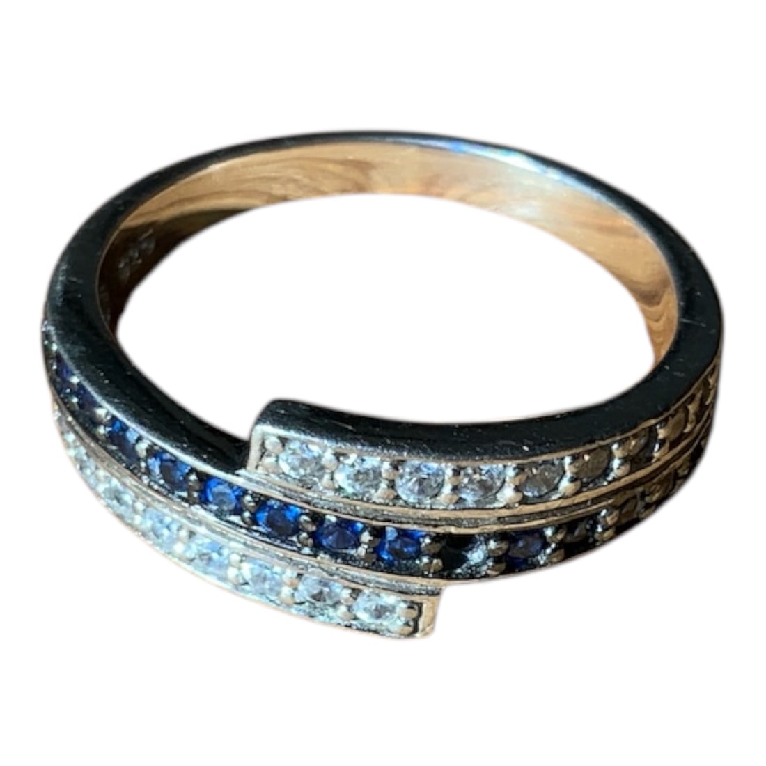 925 Silver Crossover Ring w/ Blue and Clear Stones Size 8 1/2 (1 of 4)