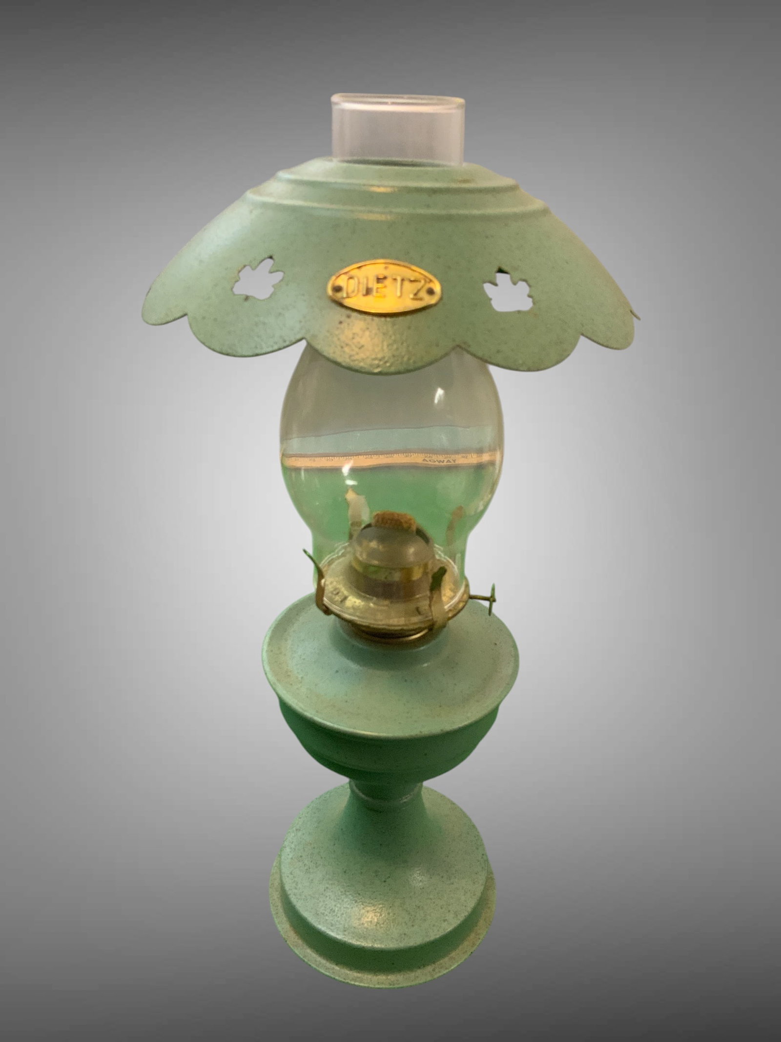 Vintage Dietz Model DOL-0018-PD Metal Oil Lamp Teal Green (1 of 5)