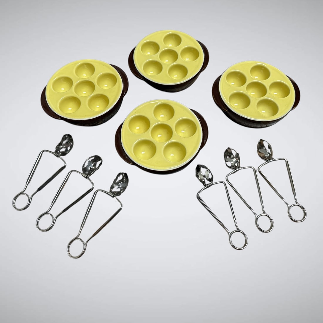 (4) Hall 1154 MCM Ceramic Escargot Baking / Serving Dishes Brown and Yellow with Escargot Tongs (1 of 3)