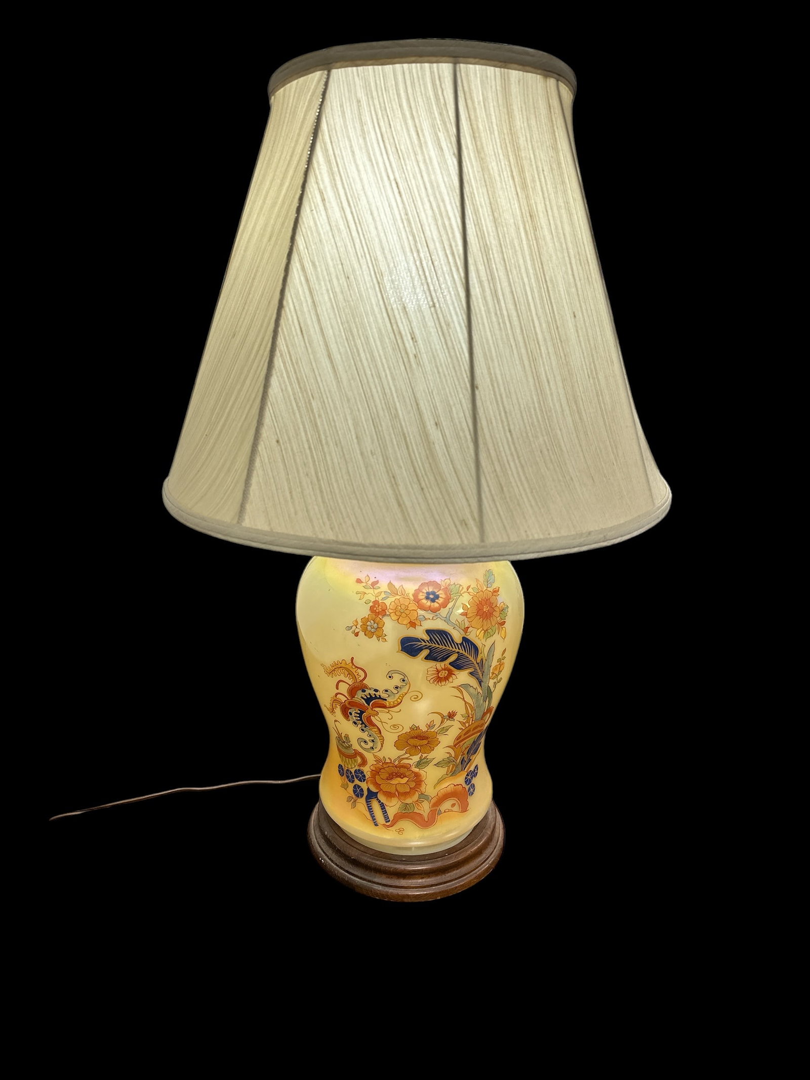 Vintage Ginger Jar Table Lamp Handpainted floral decor and Wooden Base: Vintage Ginger Jar Table Lamp Handpainted floral decor and Wooden Base. 3-way switch. Bulb and shade used for demonstration purposes only and not included. 8" diameter, 20 tall to the top of the socke