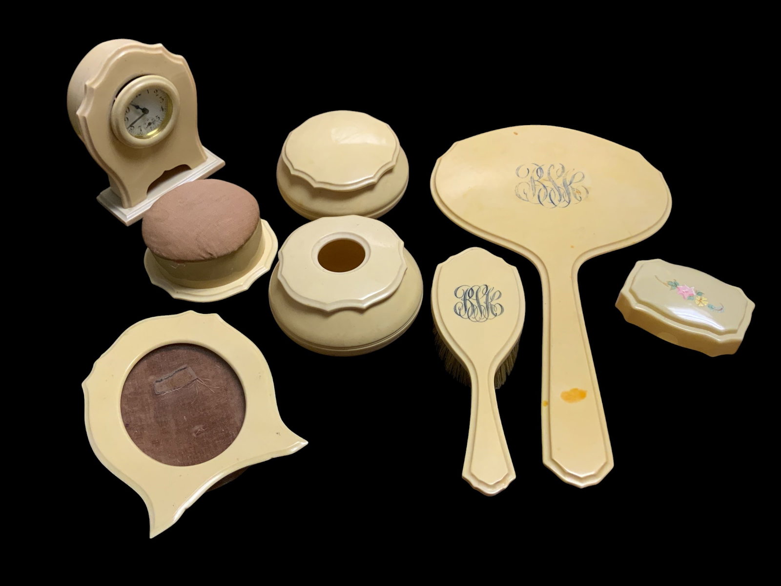 Vintage DuBarry Pyralin Vanity Set with Clock (1 of 4)