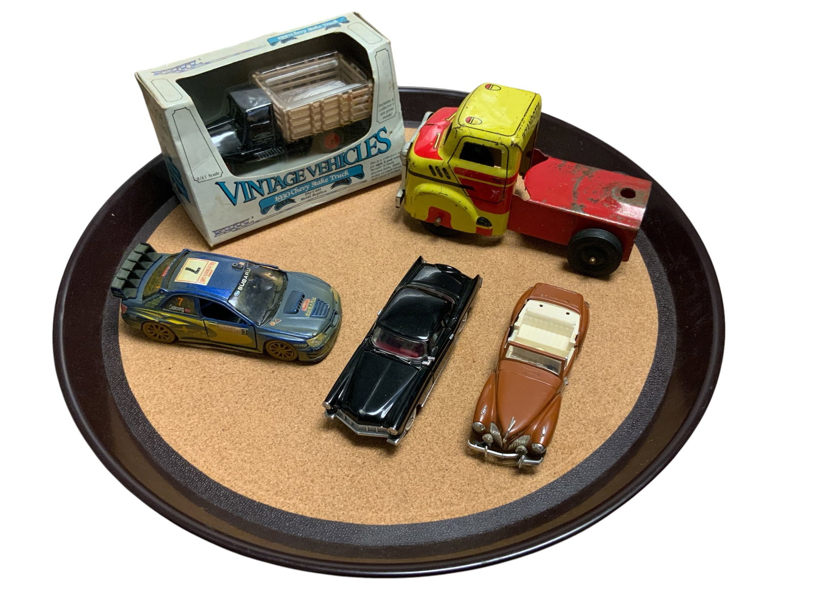 Tray: Vintage Toy Cars & Trucks: Tray: Vintage Toy Cars & Trucks. Wyandotte semi is 6 1/4" long. .>>>>>>>>>>>>>>READ----READ----READ----Shipping for this lot is available ONLY THROUGH LIVEAUCTIONEERS/LIVESHIPPING. We advise all bidde