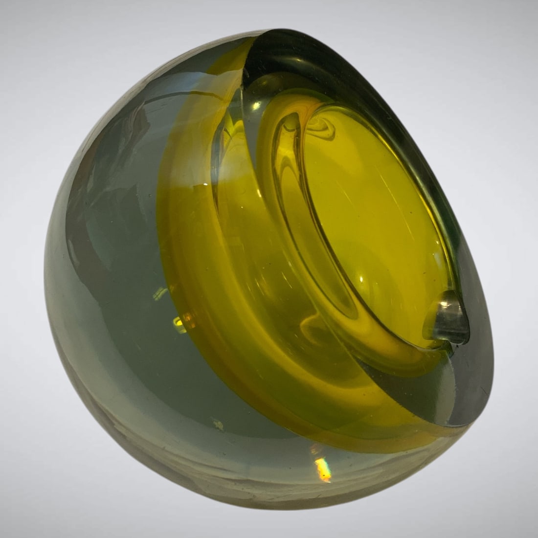 Vintage Murano(attrib.) Sommerso Art Glass Orb Ashtray (1 of 6)