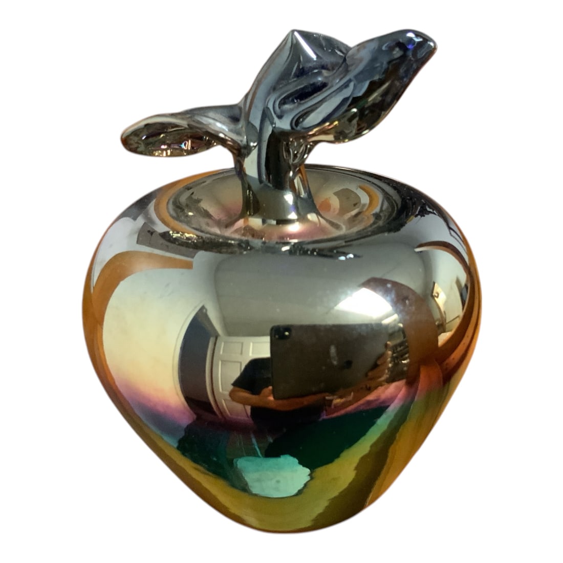 Paperweight: Iridescent Mirror Finish Glass Apple Paperweight Signed: Paperweight: Iridescent Mirror Finish Glass Apple Paperweight Signed. Signature on the bottom is illegible. Seems light for its size so probably is hollow. 4 1/2" tall. .>>>>>>>>>>>>>>READ----READ----