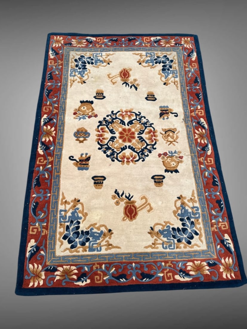 Modern Decorator Rug Thailand: Modern Decorator Rug Thailand. Acrylic yarn. Sears Kismet Classic. 66" x 102. Rolls to 9" x 9" x 67" for shipping. .>>>>>>>>>>>>>>READ----READ----READ----Shipping for this lot is available ONLY THROUG