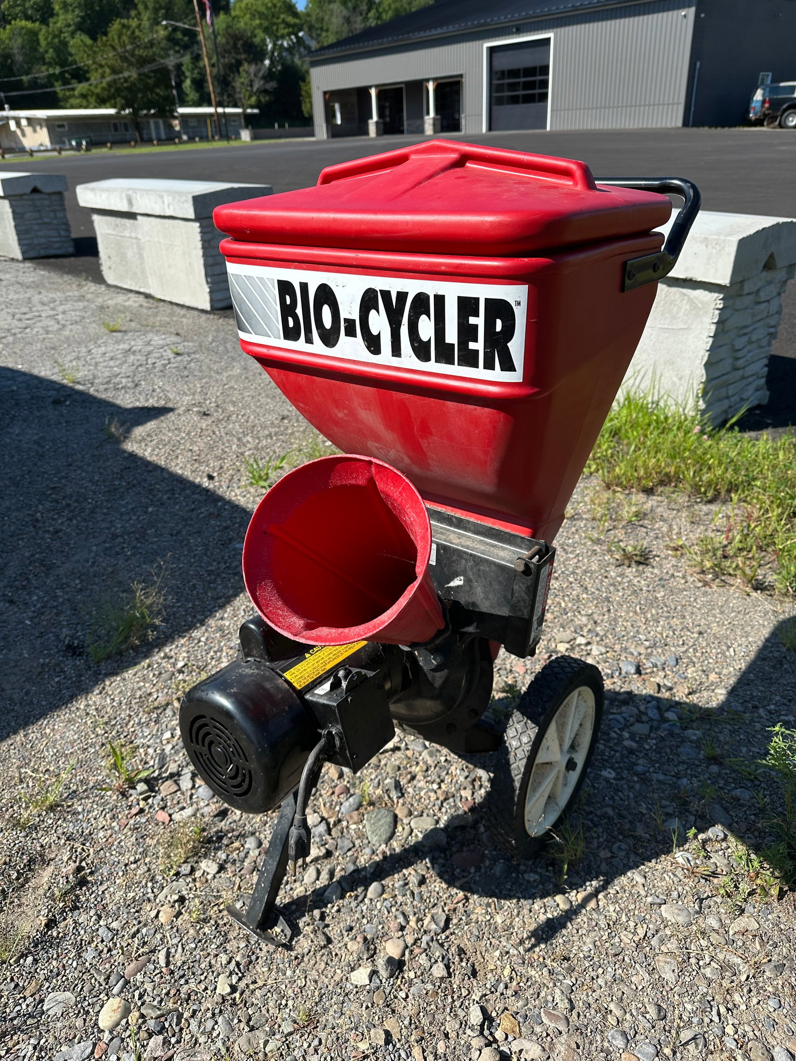 Electric Bio-cycles Chipper / Shredder - 2