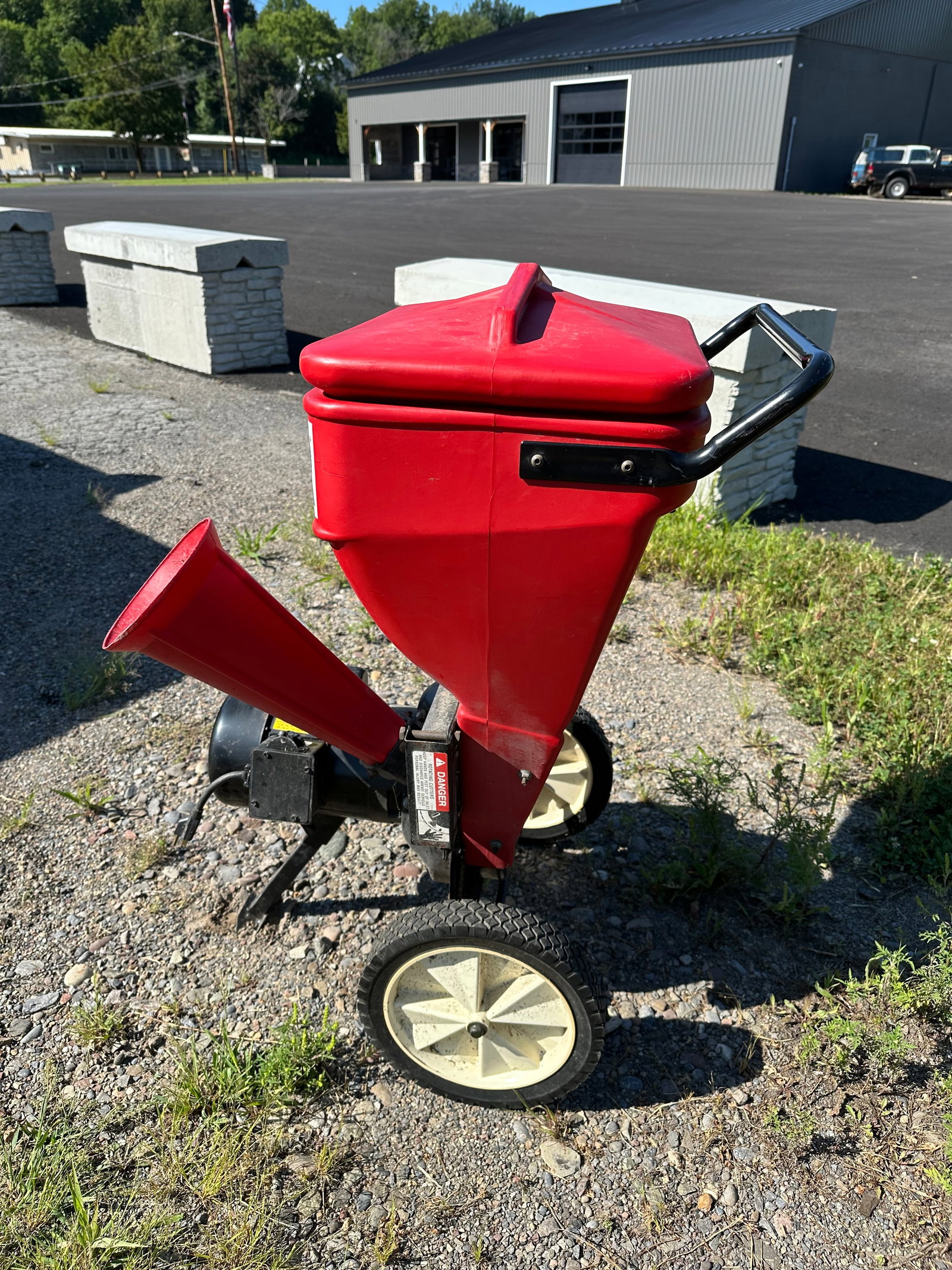 Electric Bio-cycles Chipper / Shredder - 5