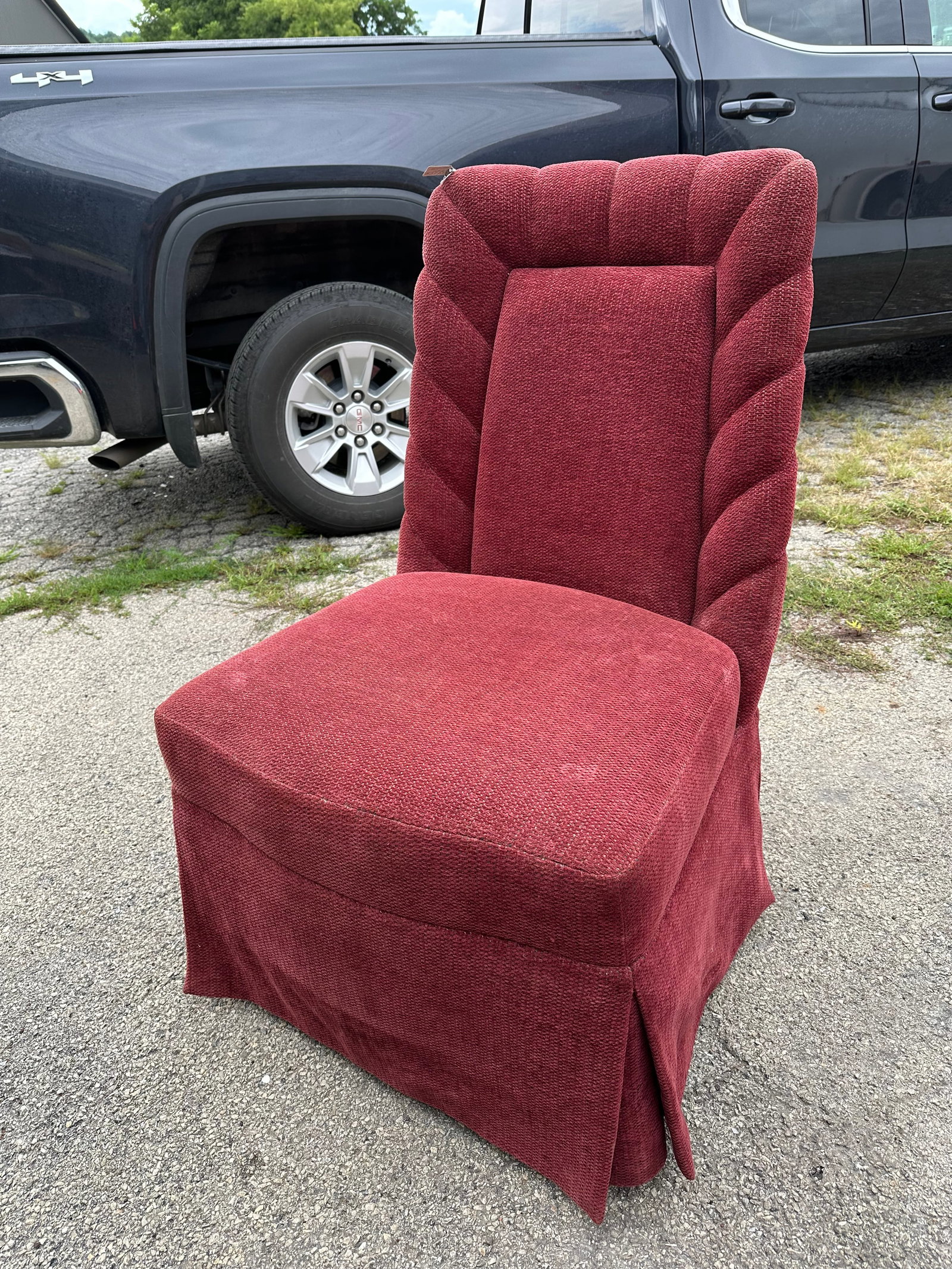 Vintage Red Textured Channel-tufted Slipper Chair: Vintage Red Textured Channel-tufted Slipper Chair. Generously sized seat. No odors. 40”tall x 26”wide x 30”front-to-back. .>>>>>>>>>>>>>>READ----READ----READ----Shipping for this