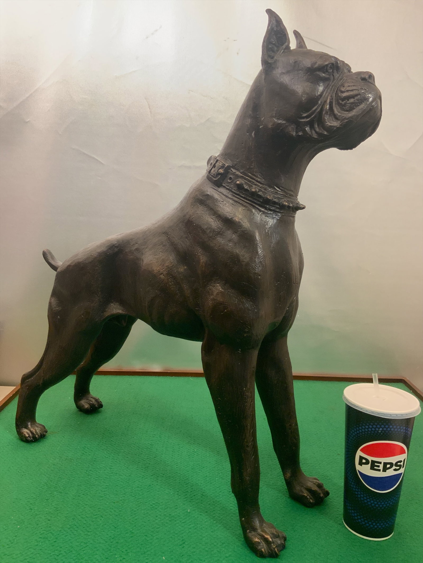 Large Bronze Boxer Dog Sculpture / Statue: Large Bronze Boxer Dog Sculpture / Statue. 25”tall x 6”wide x 22”long..>>>>>>>>>>>>>>READ----READ----READ----Shipping for this lot is available ONLY THROUGH